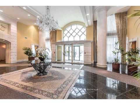 23 Lorraine Drive 1809, Toronto, ON M2N 6Z6 photo 2