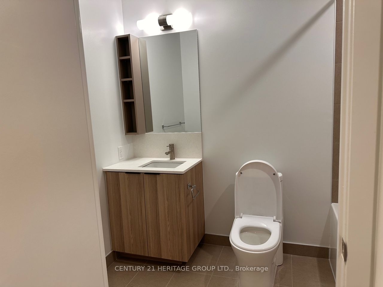 55 Mercer Street 1807, Toronto, ON M5V 3W2 photo 3
