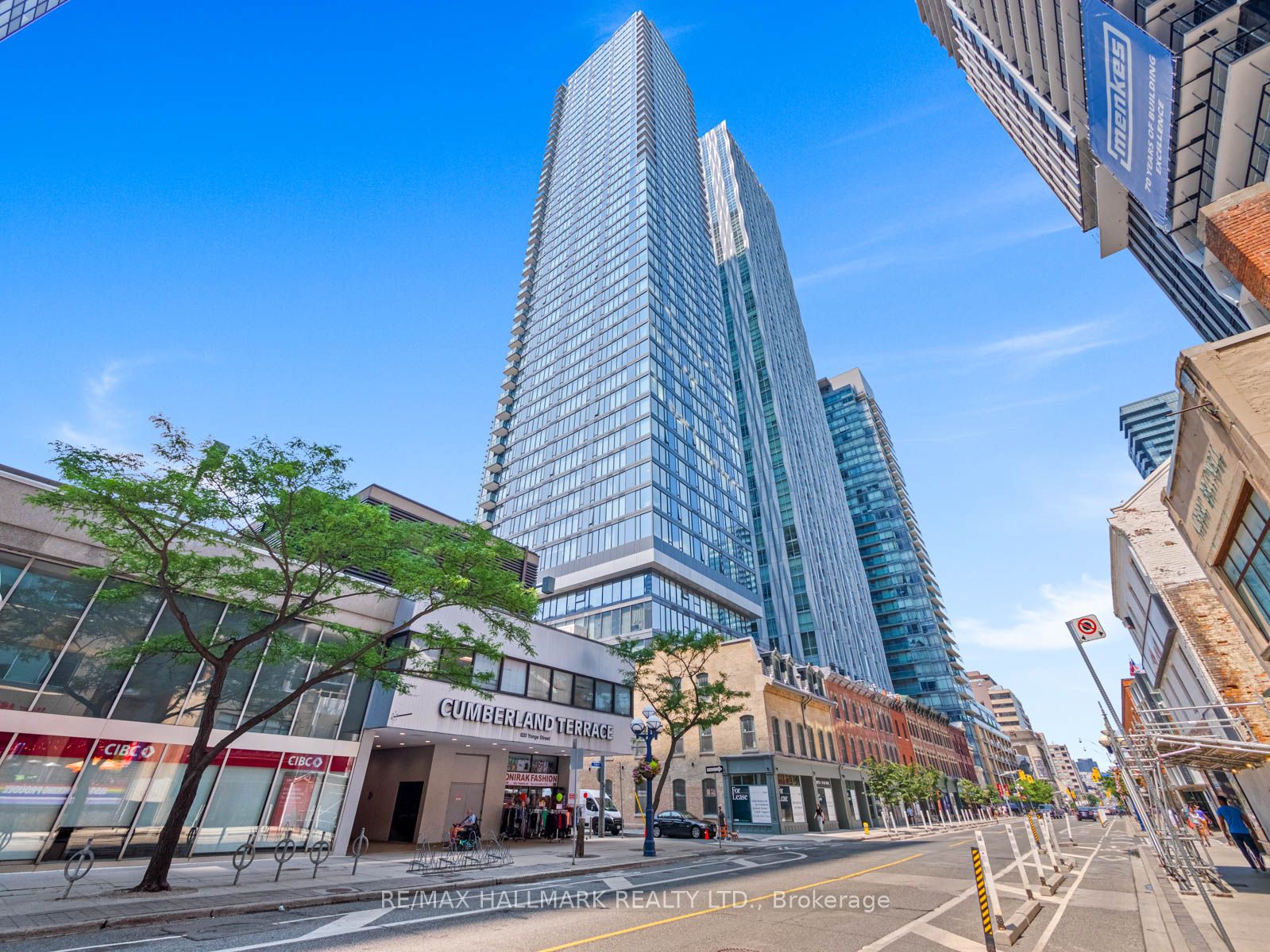 8 Cumberland Street 1007, Toronto, ON M4W 0B6