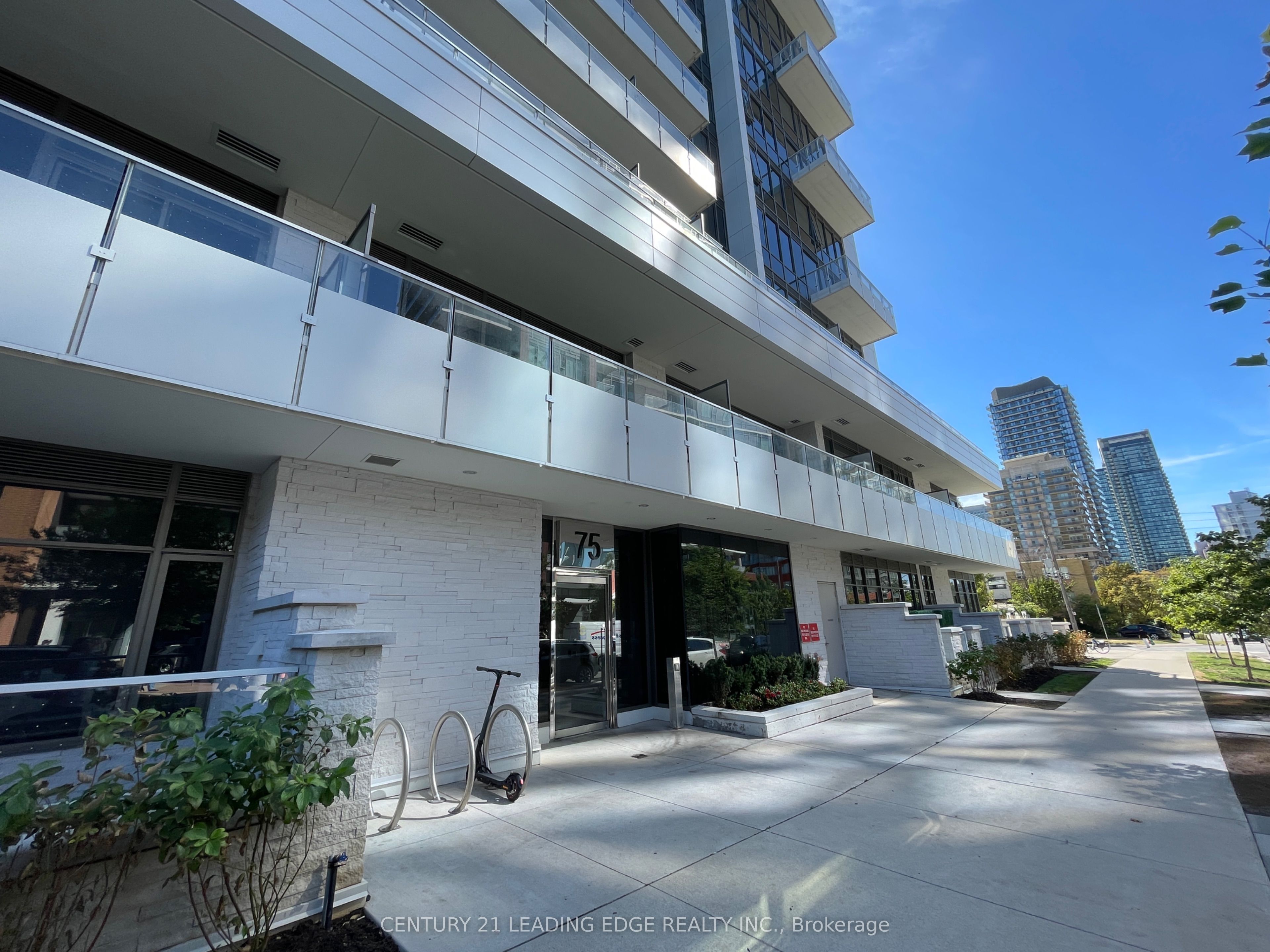 75 Canterbury Place 507, Toronto, ON M2N 2N1 photo 3