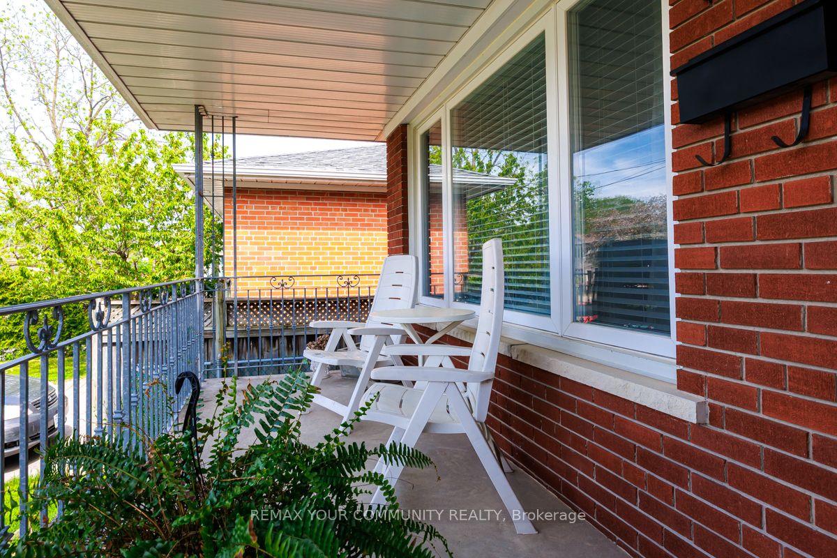 267 Horsham Avenue, Toronto, ON M2R 1G5 photo 3