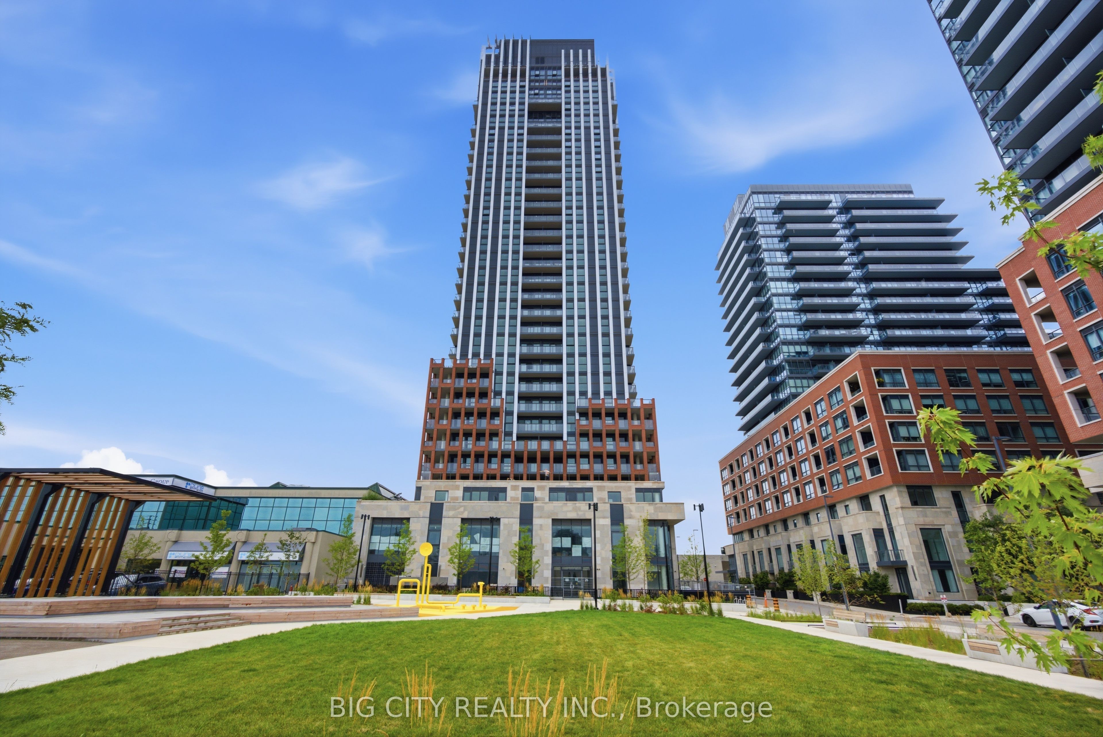 25 Frederick Todd Way 1710, Toronto, ON M4G 0C6 photo 2