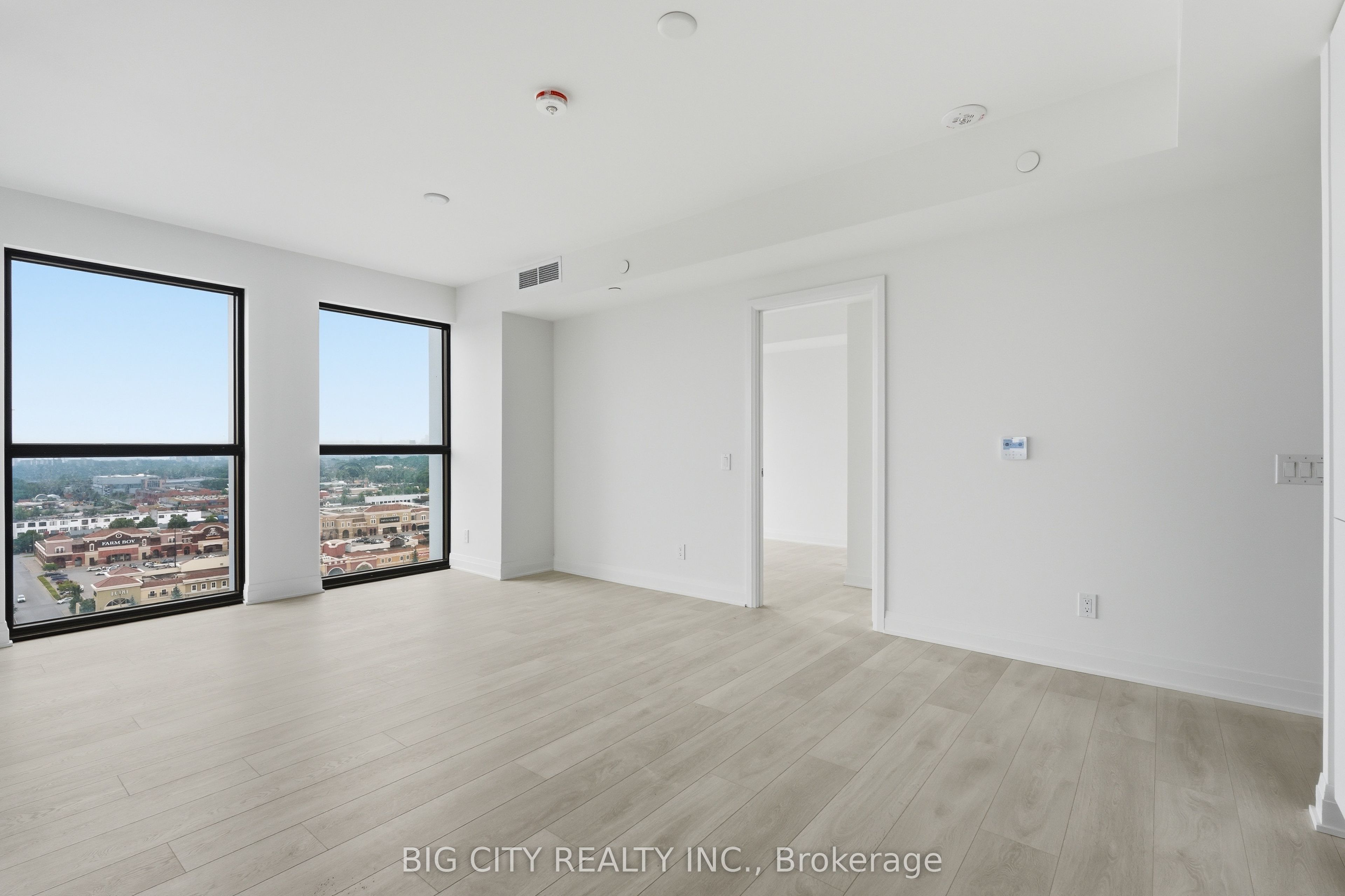 25 Frederick Todd Way 1710, Toronto, ON M4G 0C6 photo 4