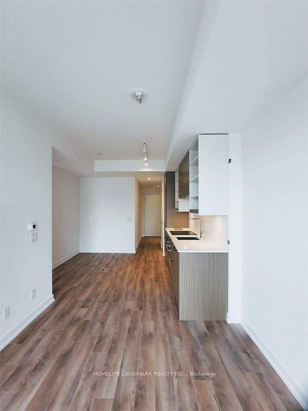 20 Edward Street 2222, Toronto, ON M5G 0C5 photo 2