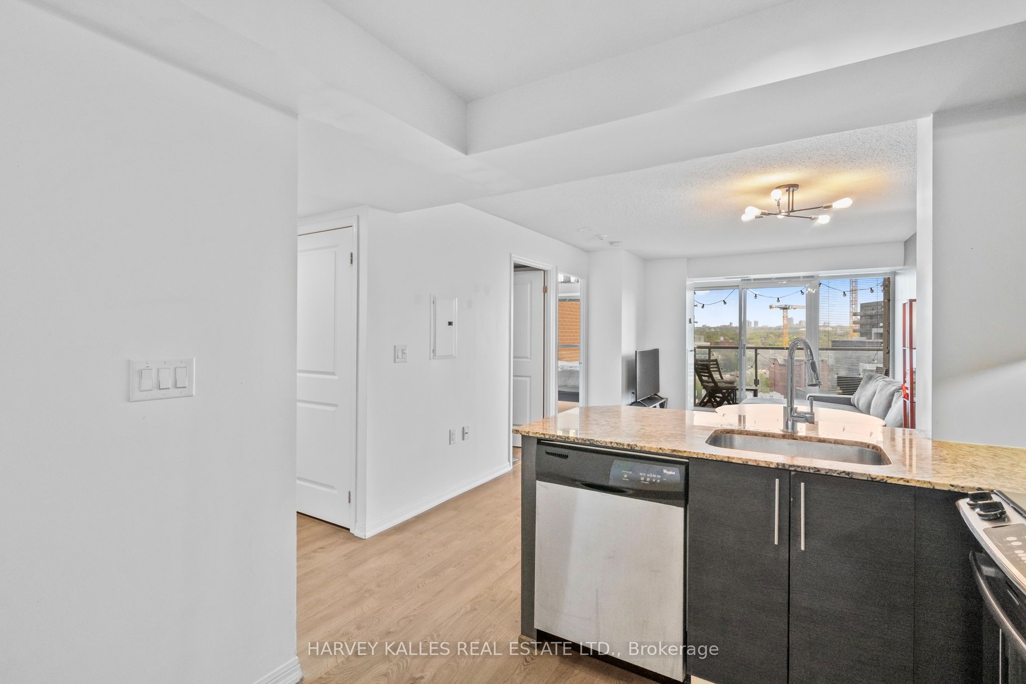 125 Western Battery Road 1316, Toronto, ON M6K 3R8 photo 5