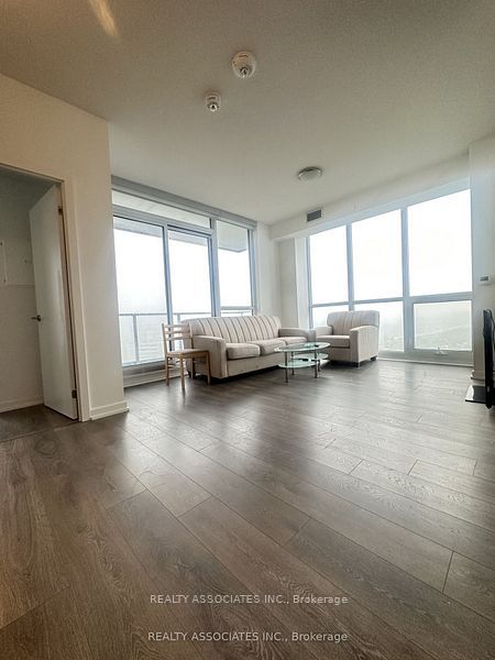 32 Forest Manor Road 1710, Toronto, ON M2J 1M1 photo 4