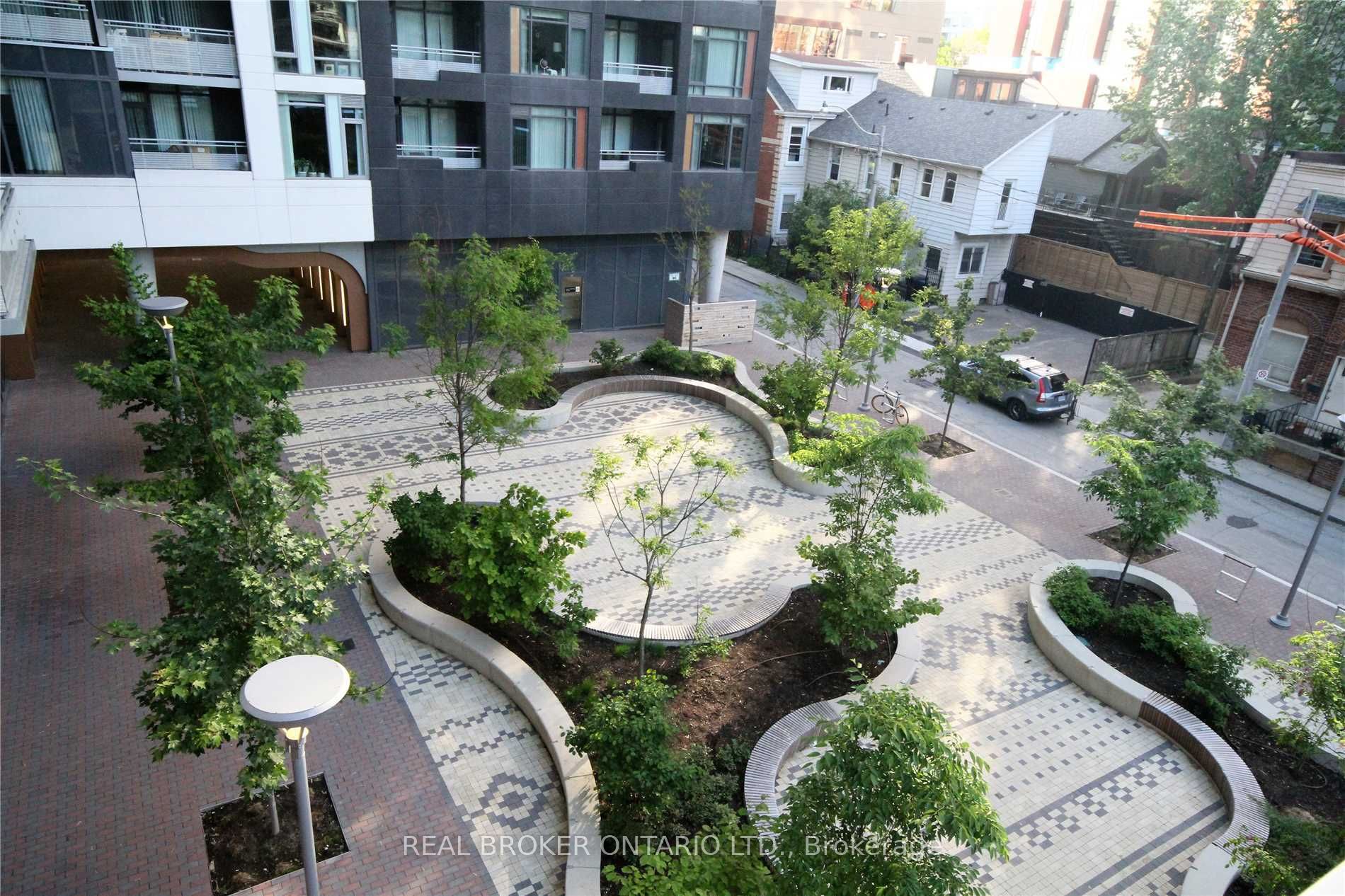 525 Adelaide Street W 325, Toronto, ON M5V 0N7 photo 3