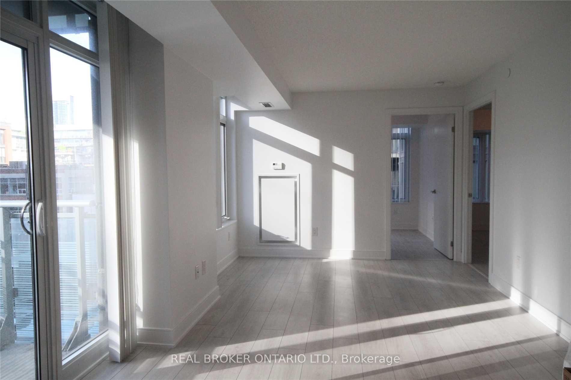525 Adelaide Street W 325, Toronto, ON M5V 0N7 photo 5