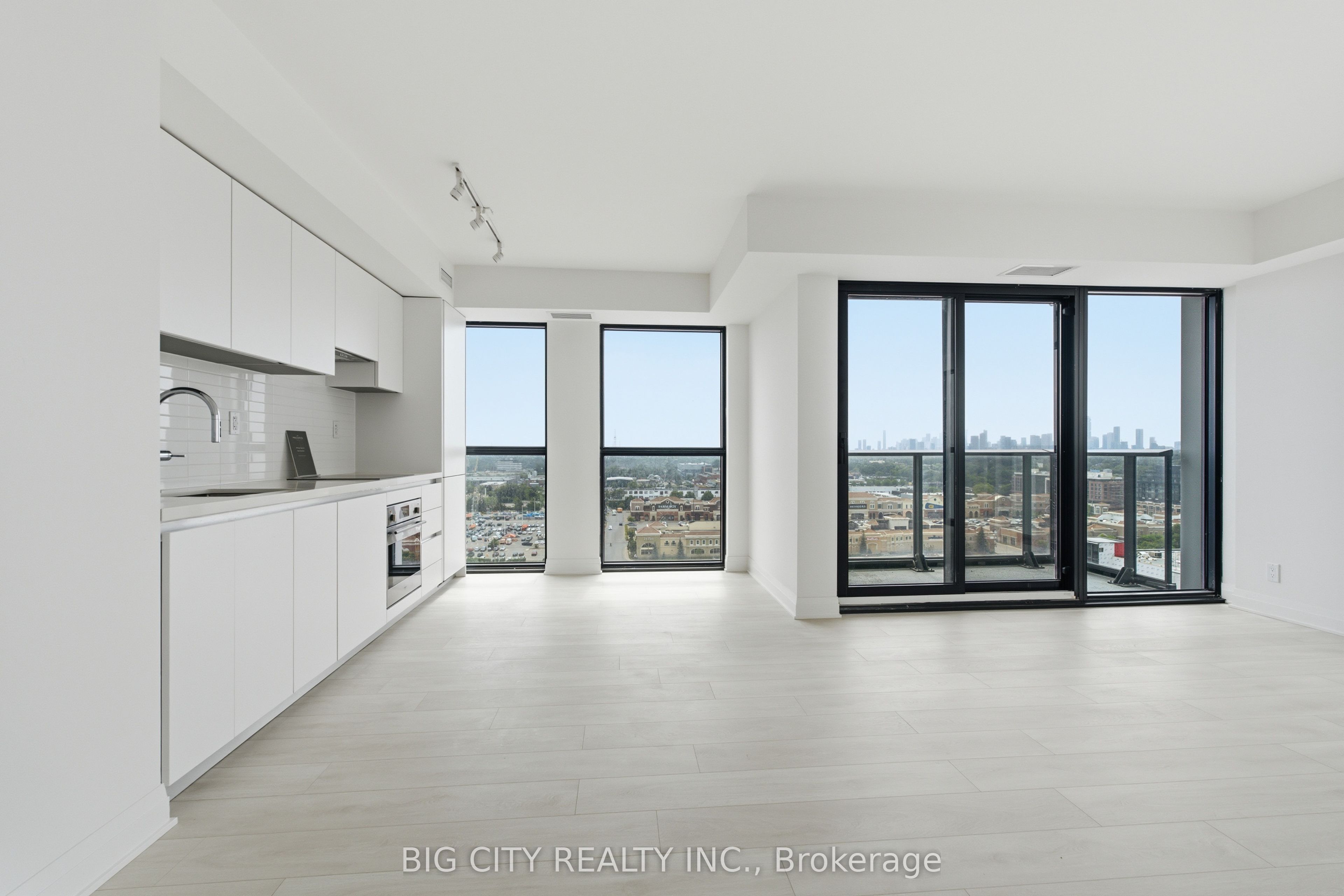 25 Frederick Todd Way 1502, Toronto, ON M4G 0C9 photo 3