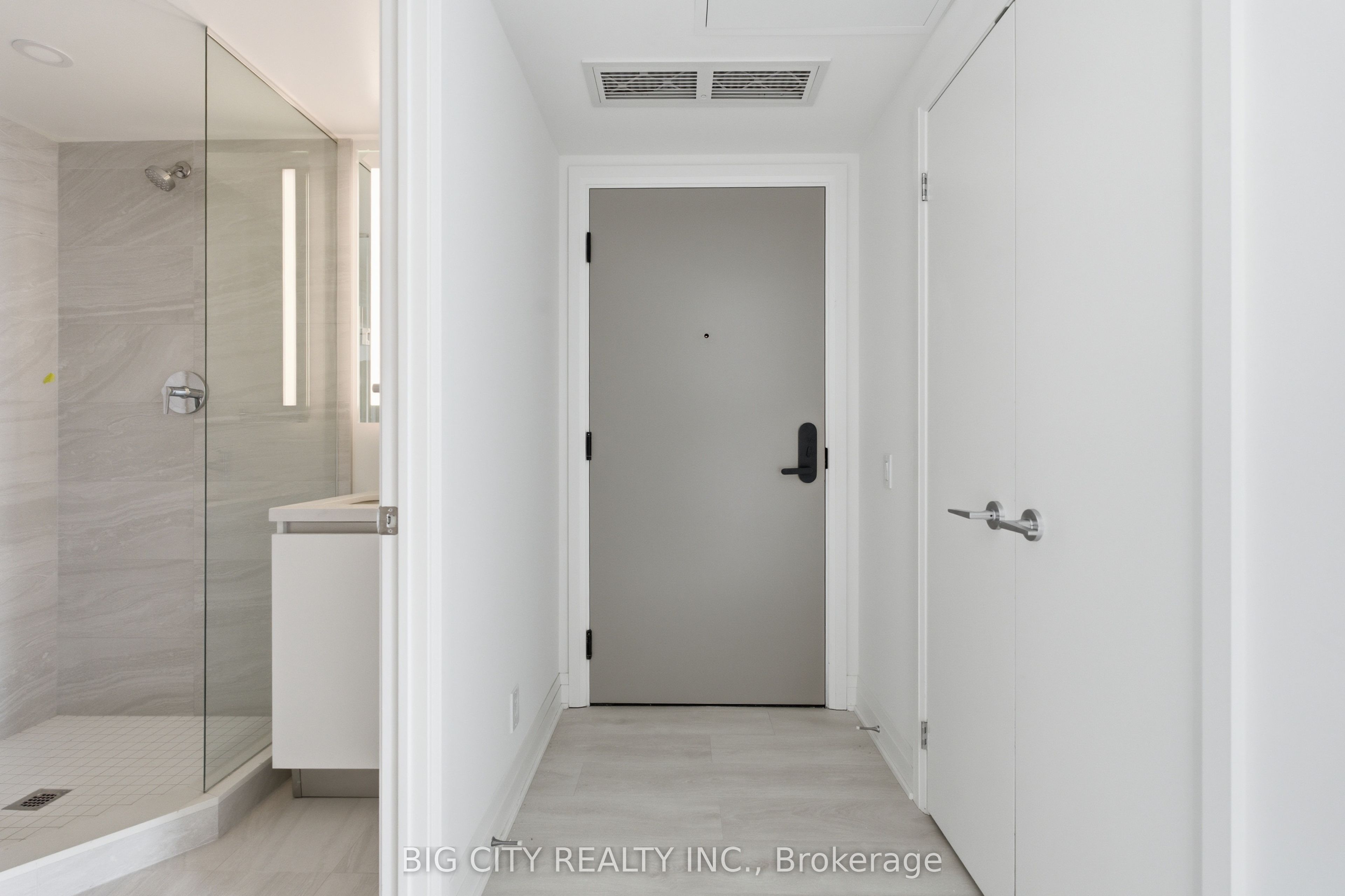25 Frederick Todd Way 1511, Toronto, ON M4G 0E8 photo 2