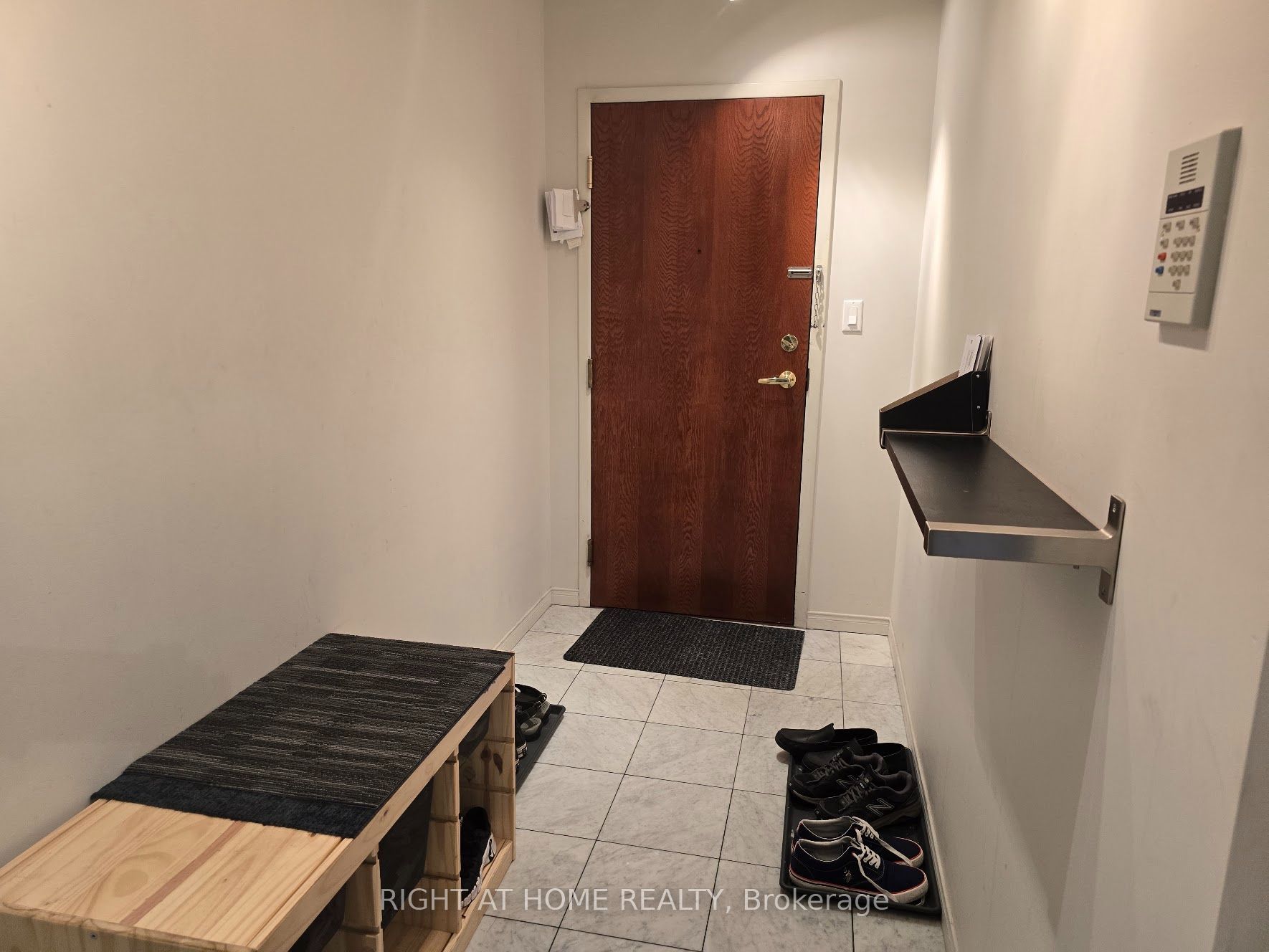 18 Hillcrest Avenue 1705, Toronto, ON M2N 6T5 photo 4