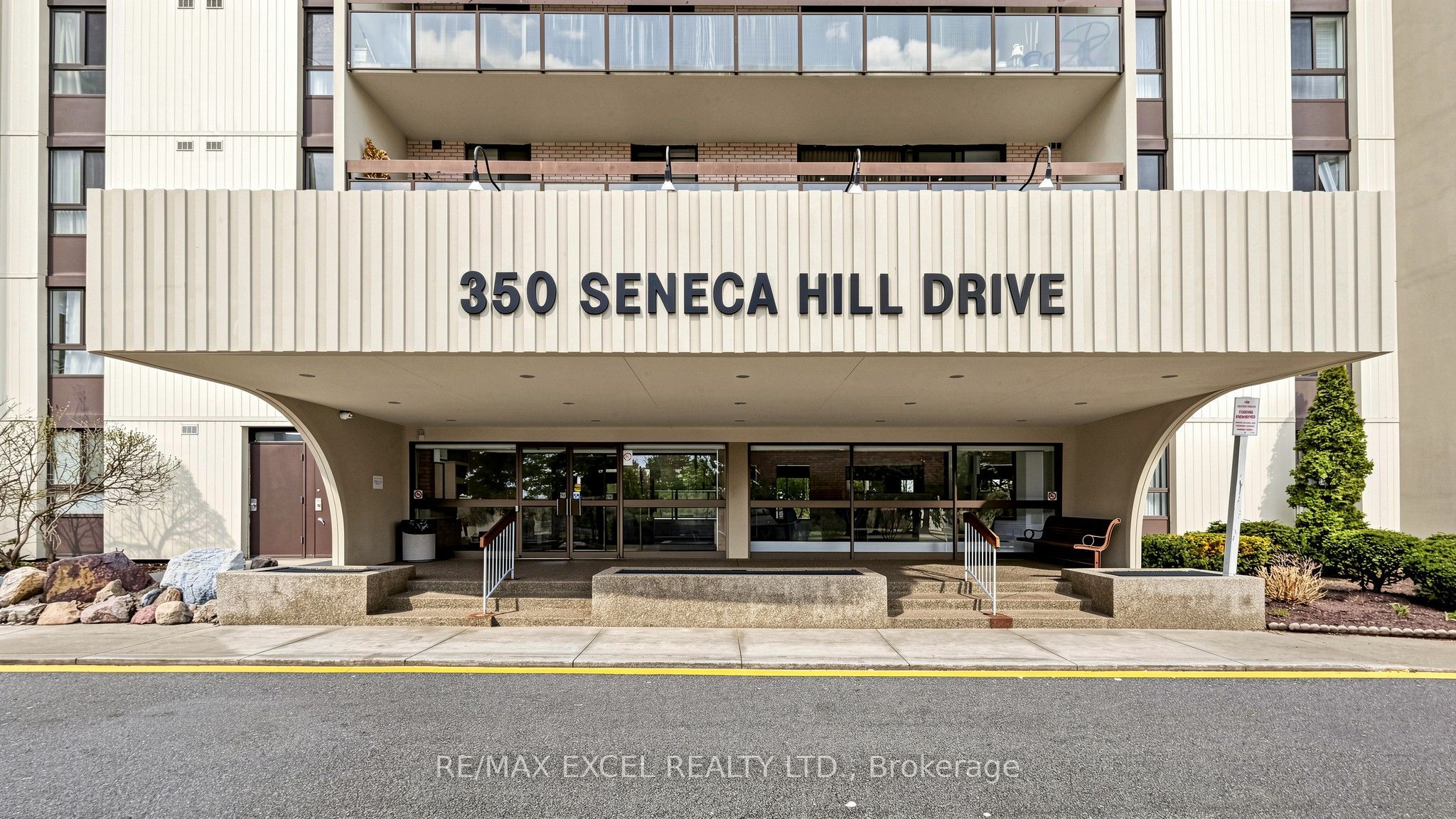 350 Seneca Hill Drive 1011, Toronto, ON M2J 4S7 photo 4