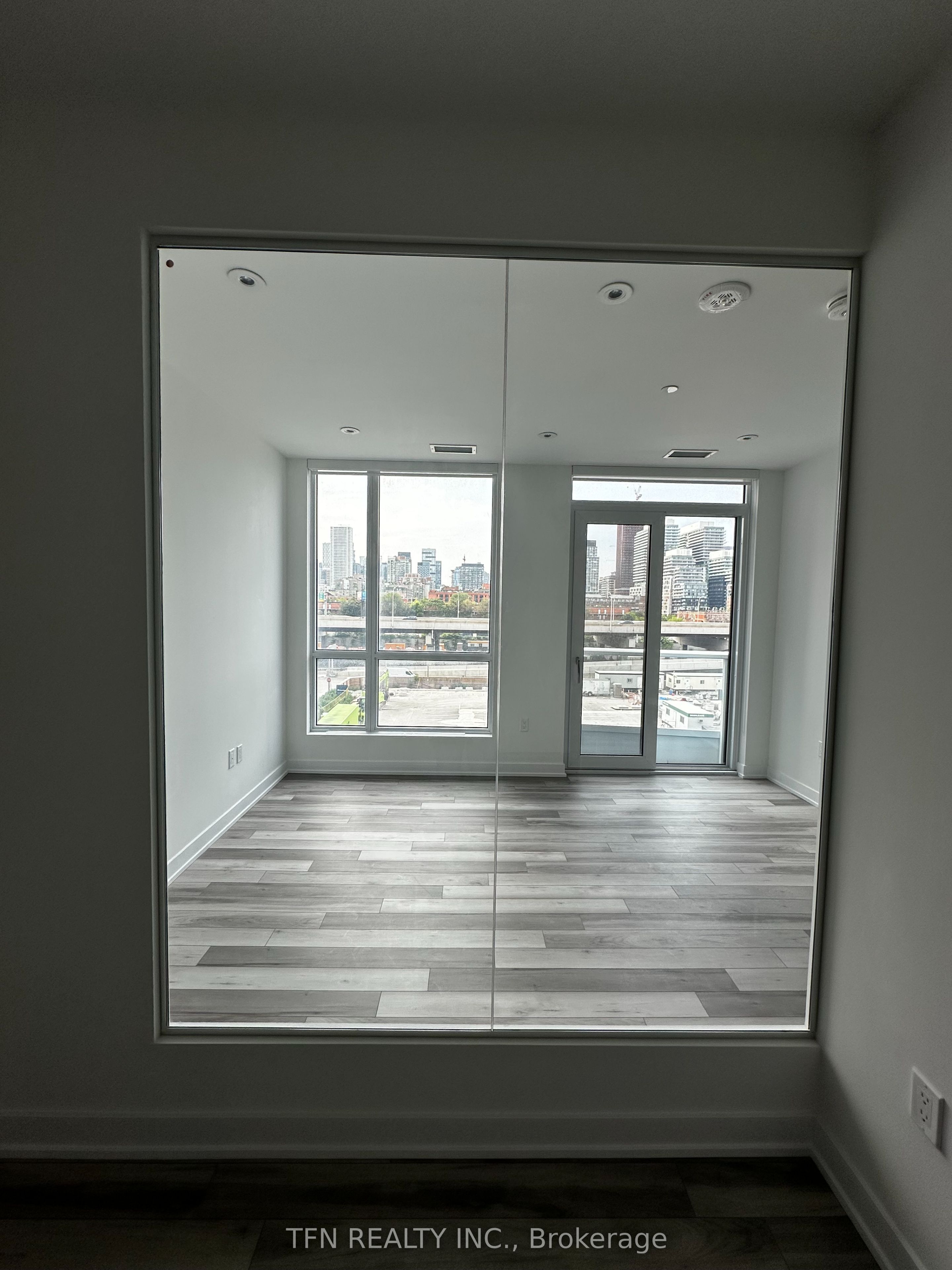 15 Richardson Street 501, Toronto, ON M5A 0Y5