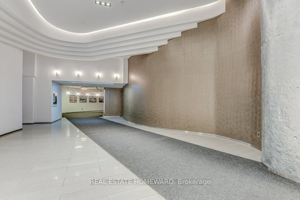 155 Dalhousie Street PH1, Toronto, ON M5B 2P7 photo 2