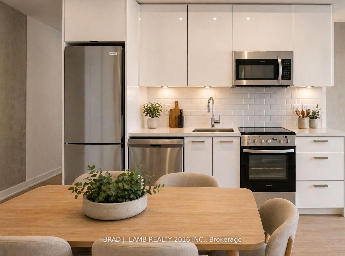 284 King Street E 1807, Toronto, ON M5A 1K4 photo 2