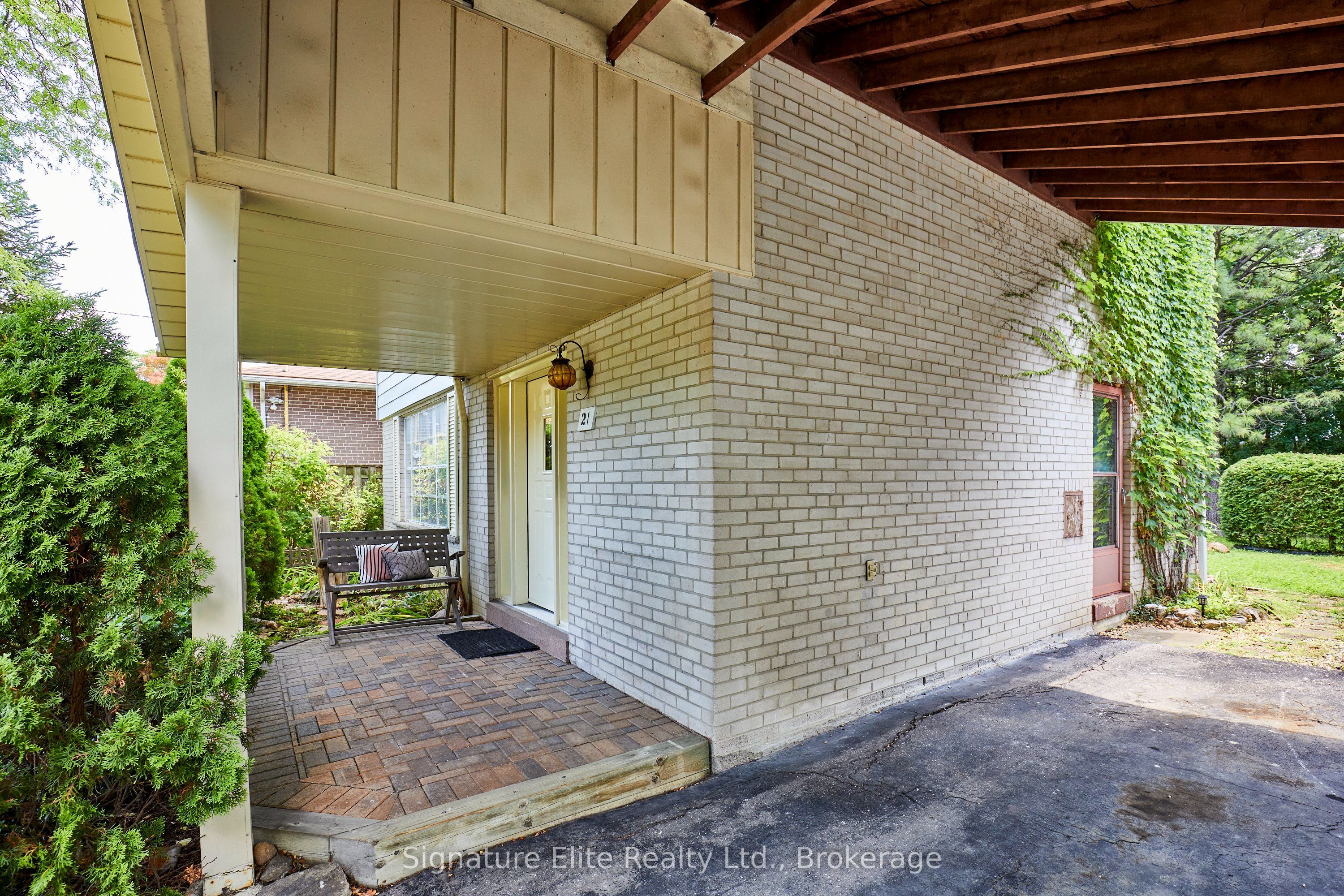 21 Marowyne Drive, Toronto, ON M2J 2A2 photo 5