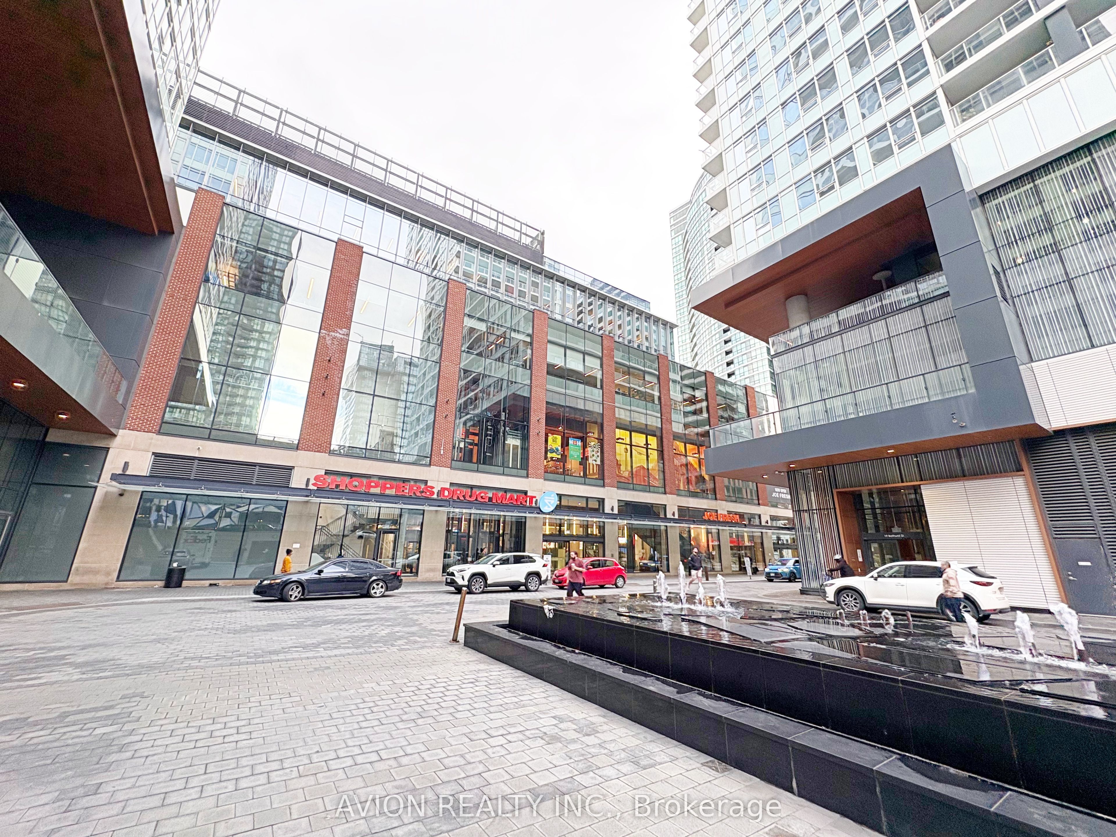 19 Bathurst Street 1609, Toronto, ON M6A 2E1 photo 3