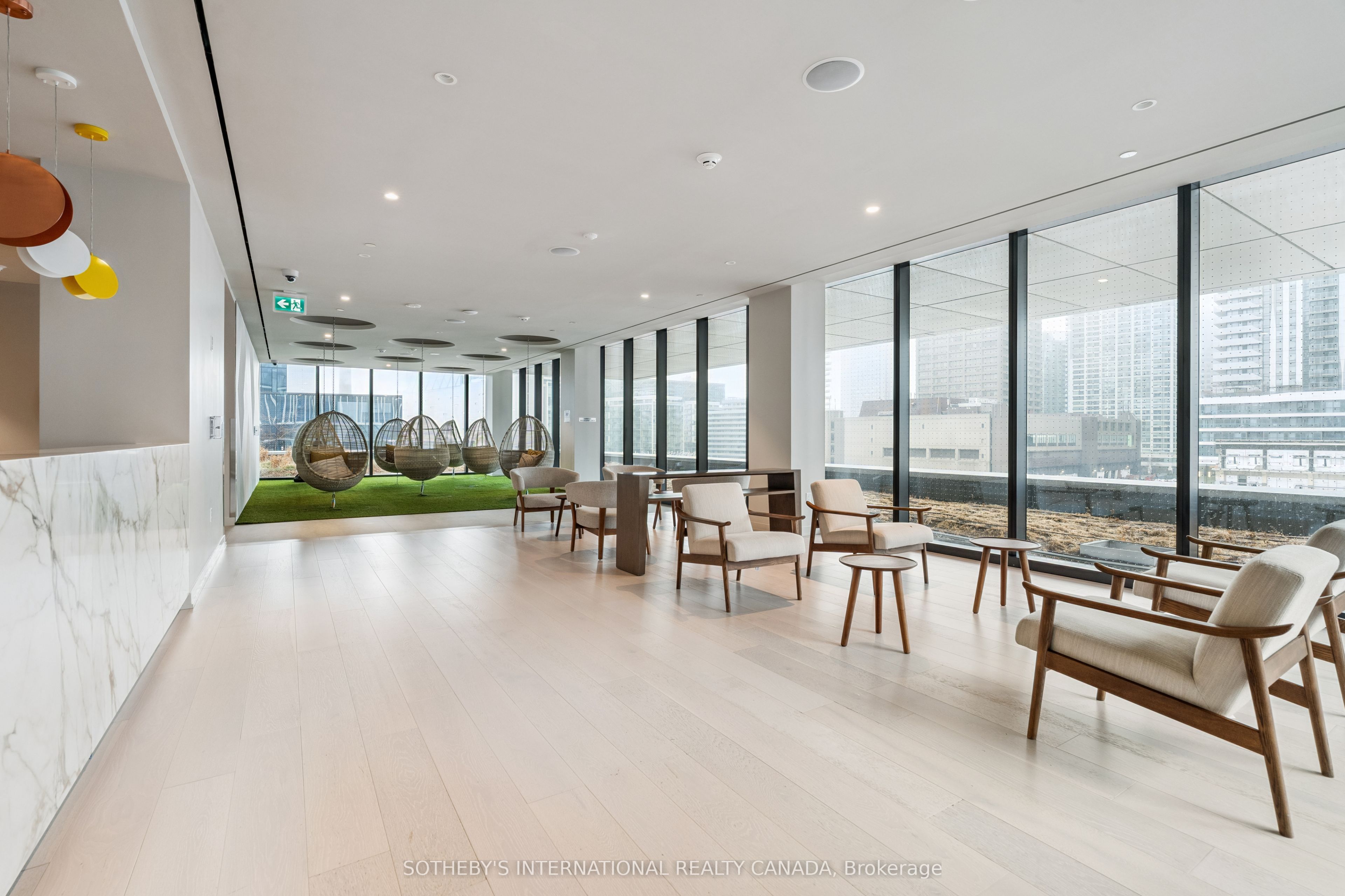 55 Cooper Street 5105, Toronto, ON M5E 0G1 photo 2