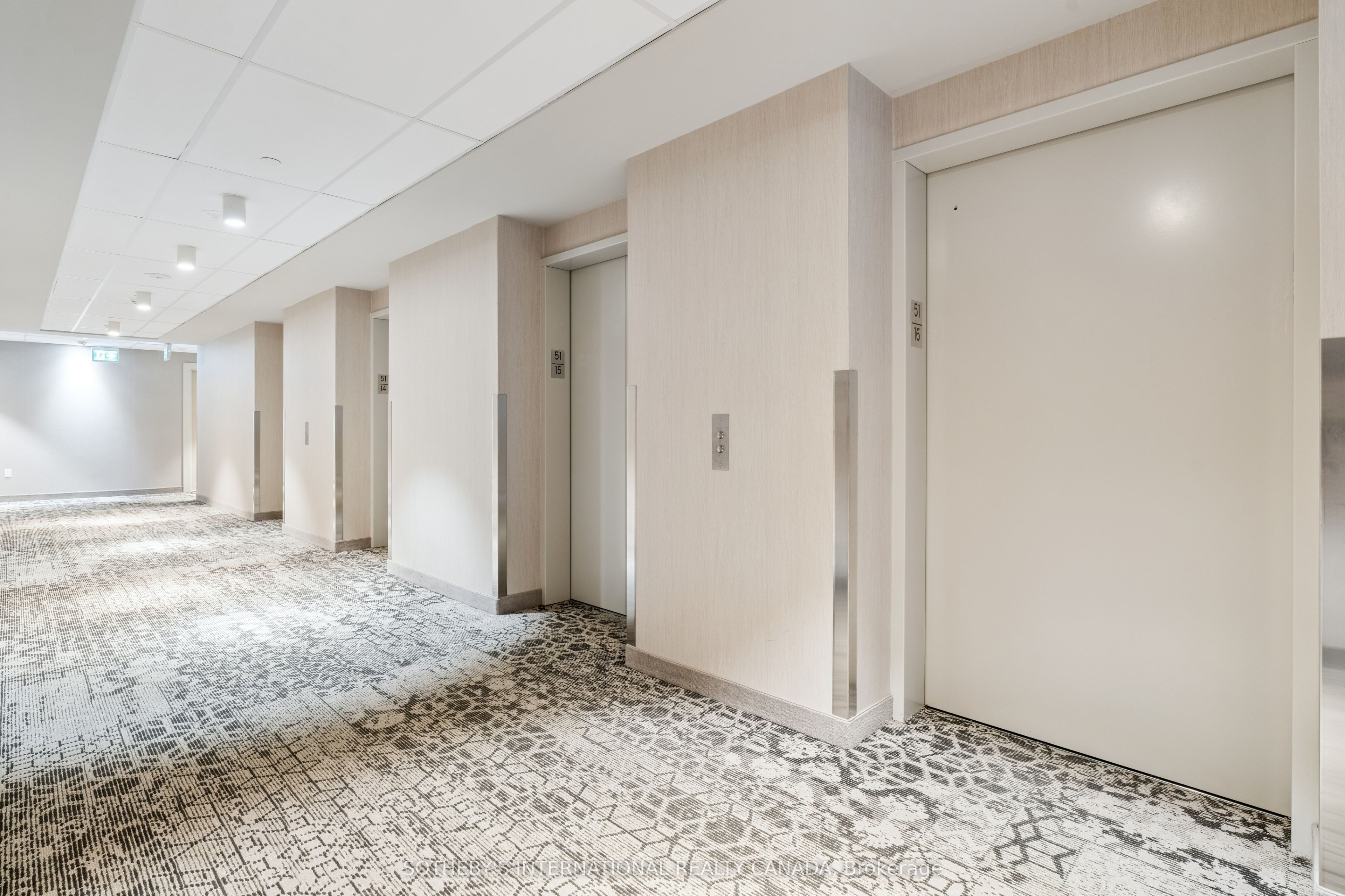 55 Cooper Street 5105, Toronto, ON M5E 0G1 photo 4