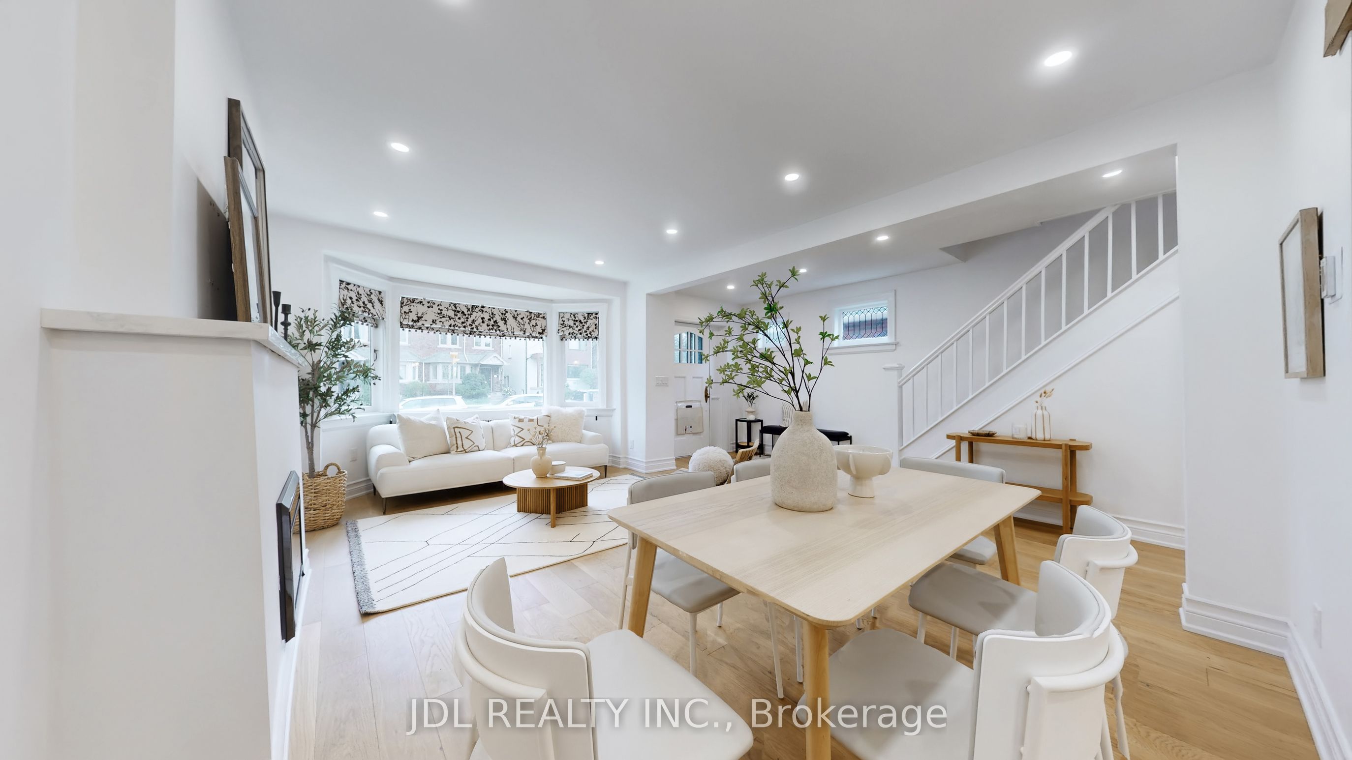280 Fairlawn Avenue, Toronto, ON M5M 1T1 photo 3