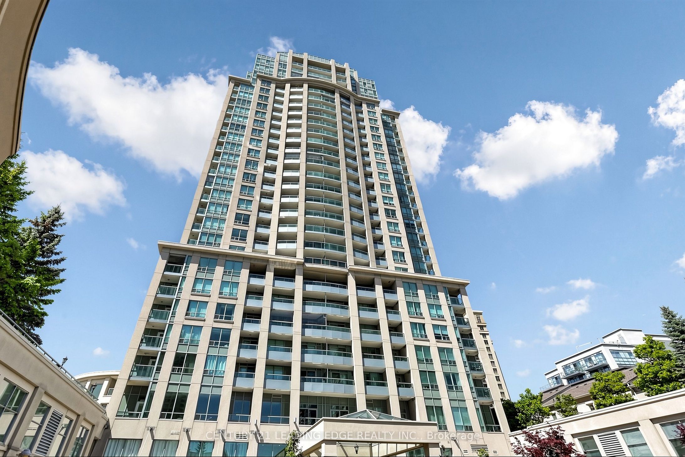 17 Barberry Place 905, Toronto, ON M2K 3E2