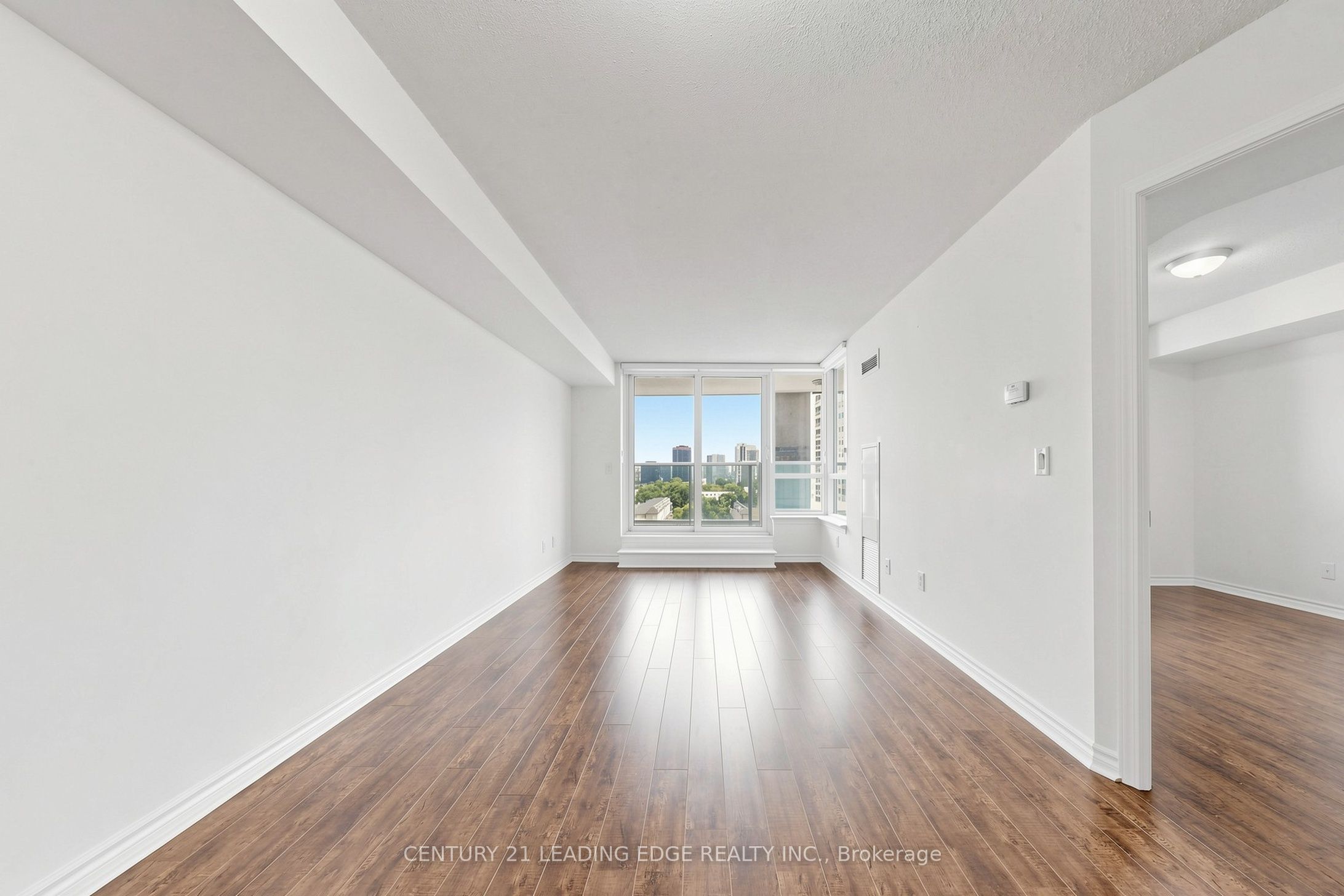 17 Barberry Place 905, Toronto, ON M2K 3E2 photo 4