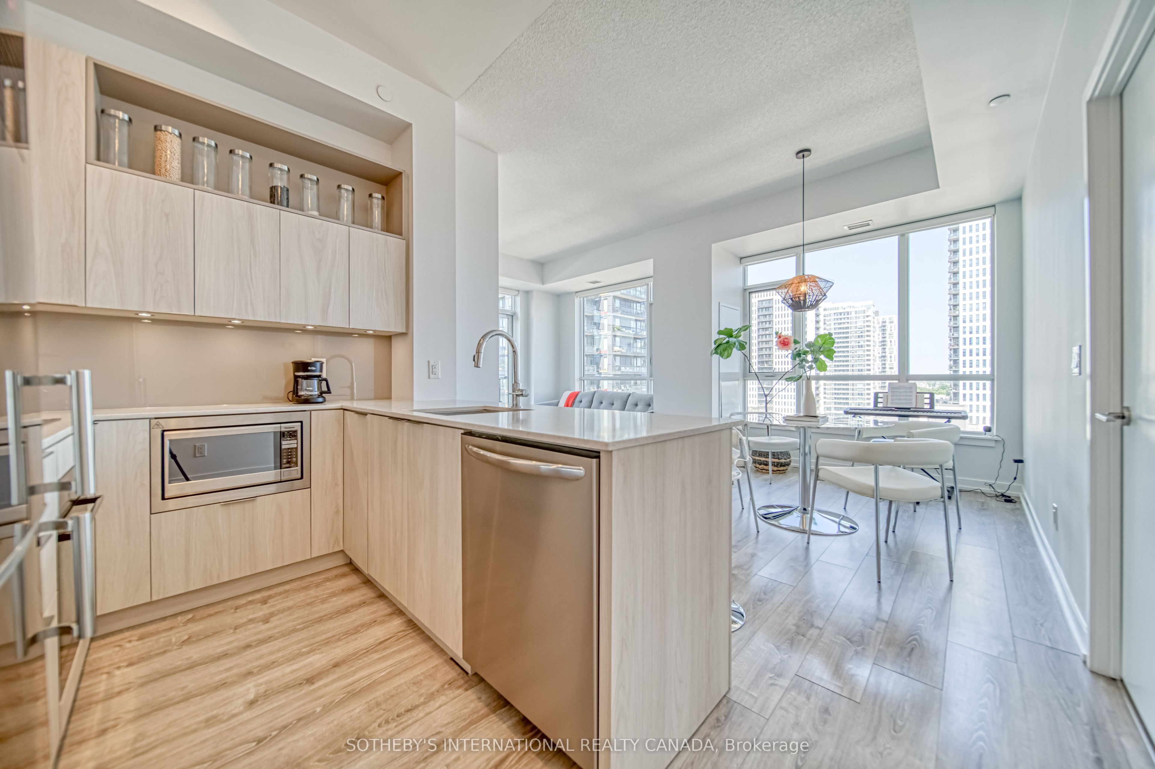 200 Sackville Street PH08, Toronto, ON M5A 0C4 photo 5