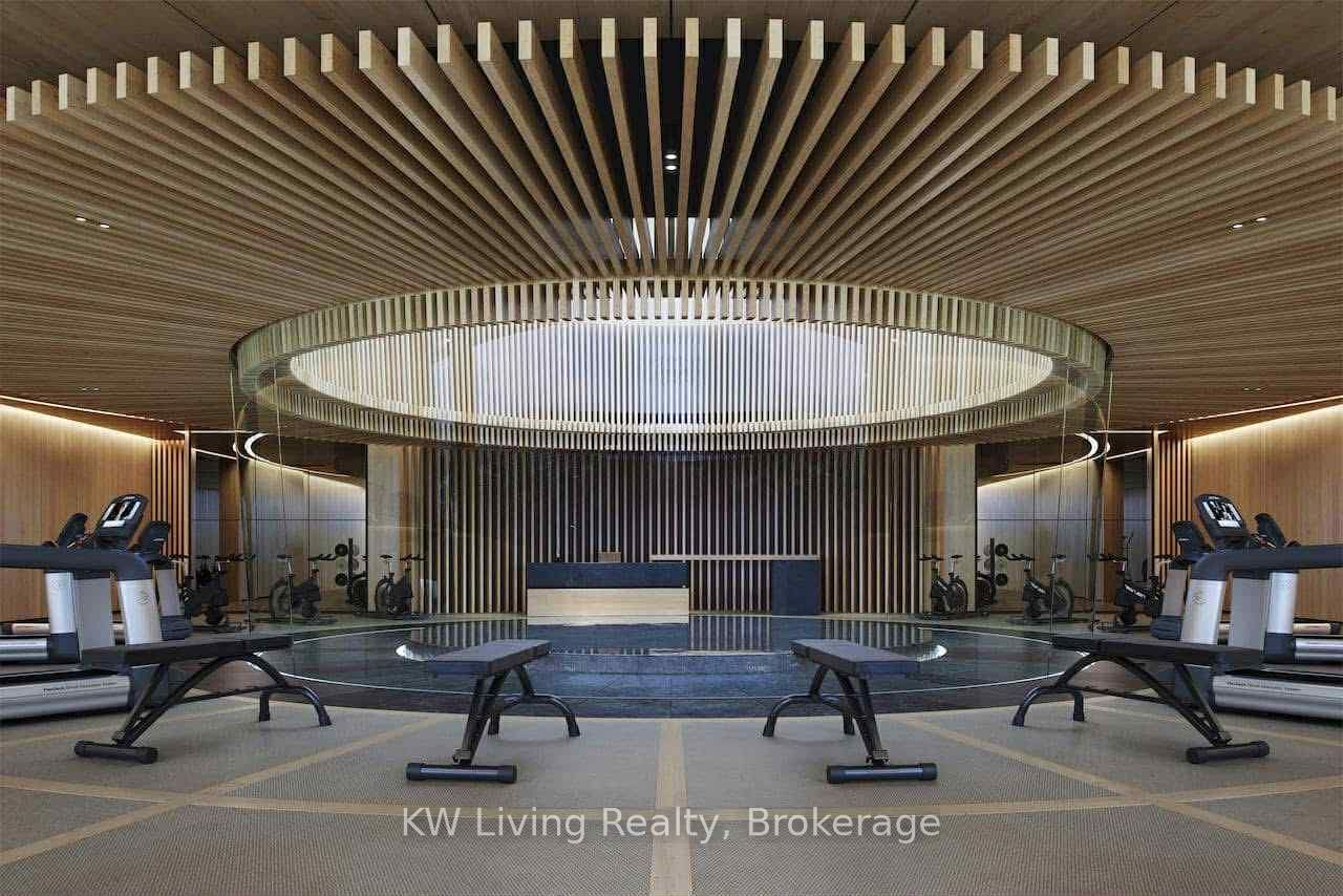 15 N Mercer Street 715, Toronto, ON M5V 0V1 photo 4