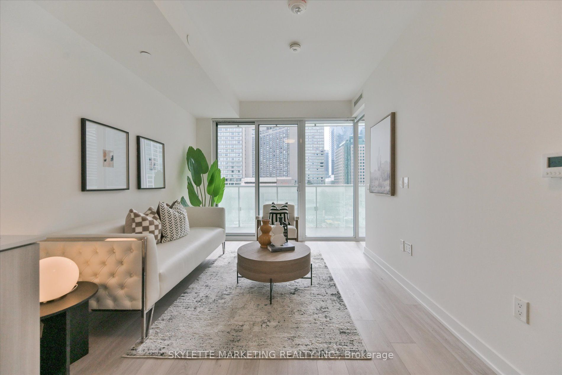 15 Queens Quay E 617, Toronto, ON M5E 0C5 photo 3