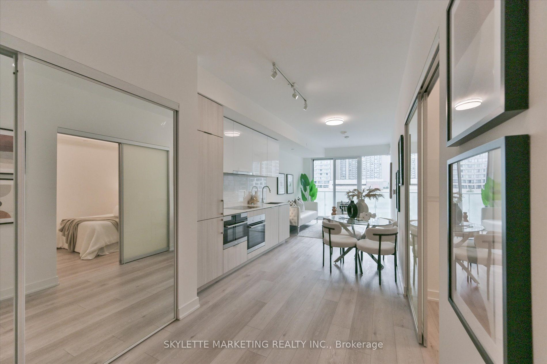 15 Queens Quay E 617, Toronto, ON M5E 0C5 photo 5