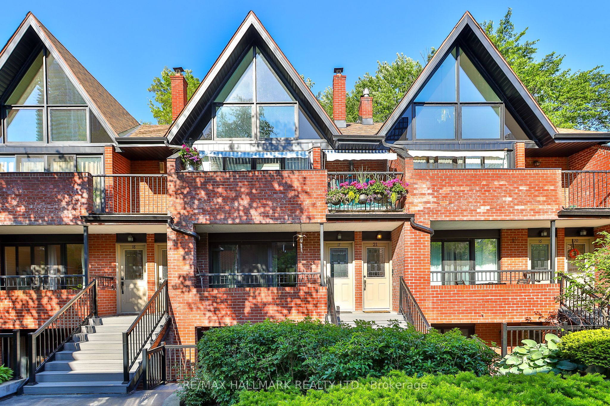 17 Pembroke Street 21, Toronto, ON M5A 2N6 photo 2