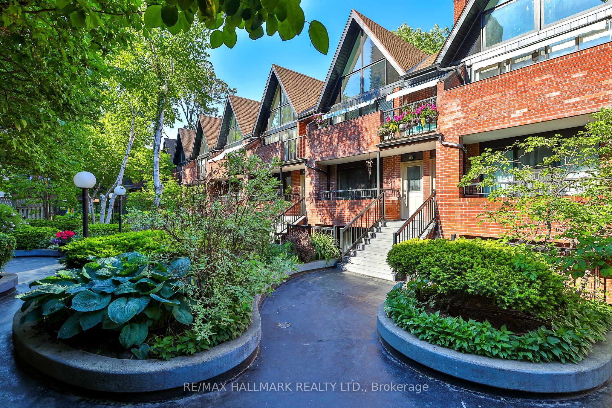 17 Pembroke Street 21, Toronto, ON M5A 2N6 photo 3