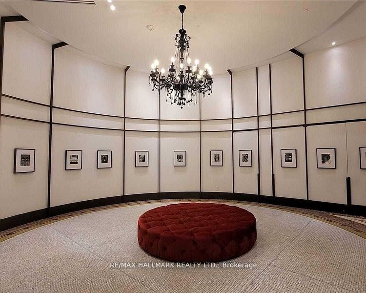 197 Yonge Street 5408, Toronto, ON M5B 0C1 photo 5