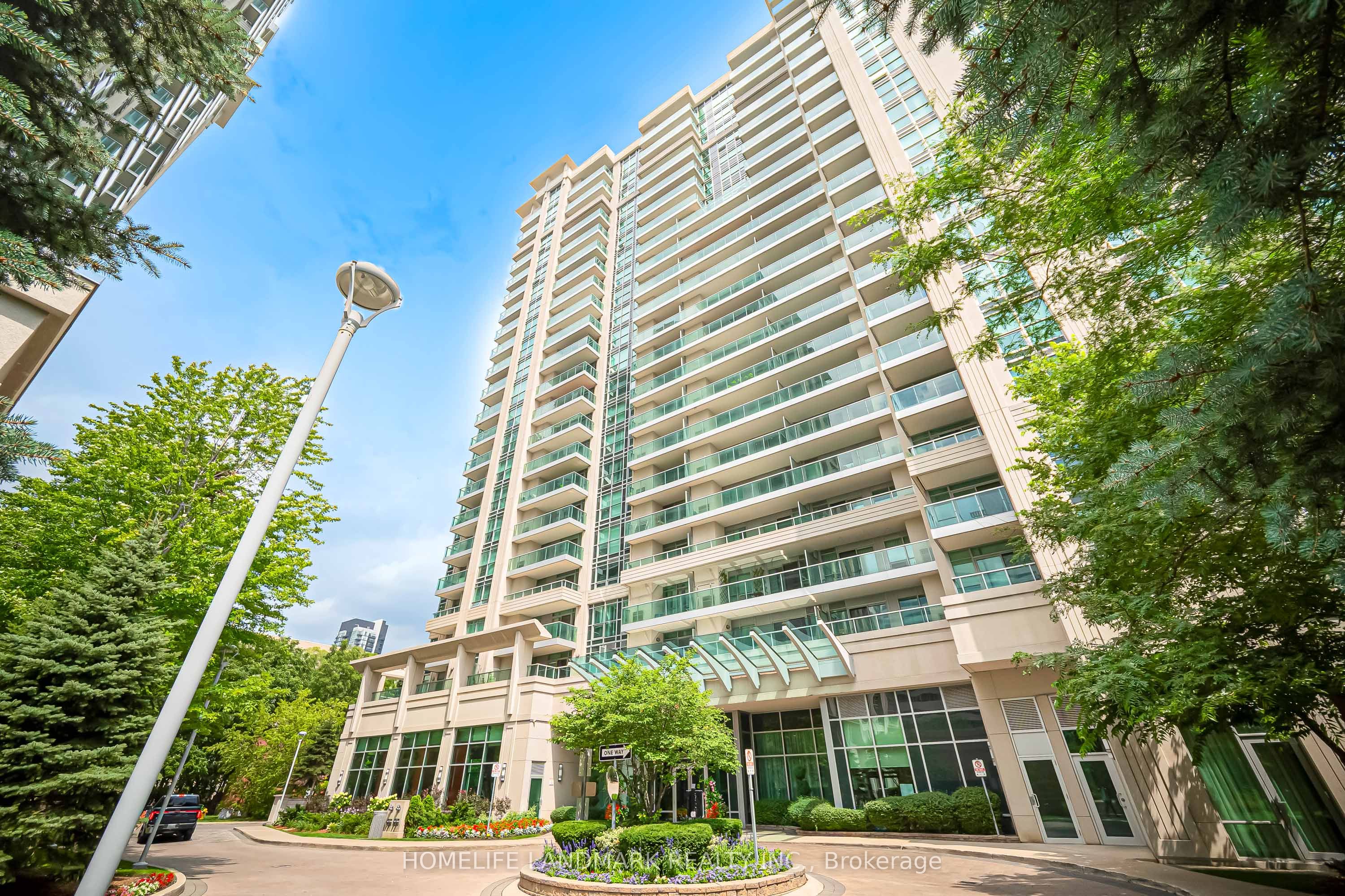17 anndale Drive 701, Toronto, ON M2N 2W7 photo 2