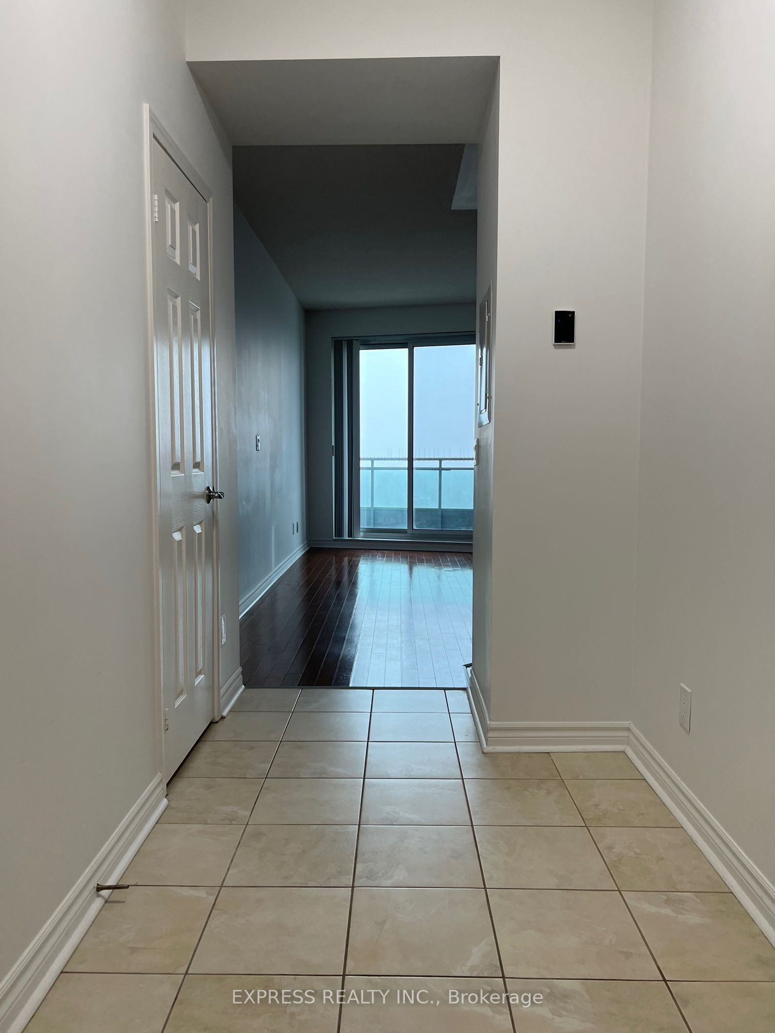 18 Holmes Avenue 1402, Toronto, ON M2N 0E1 photo 4