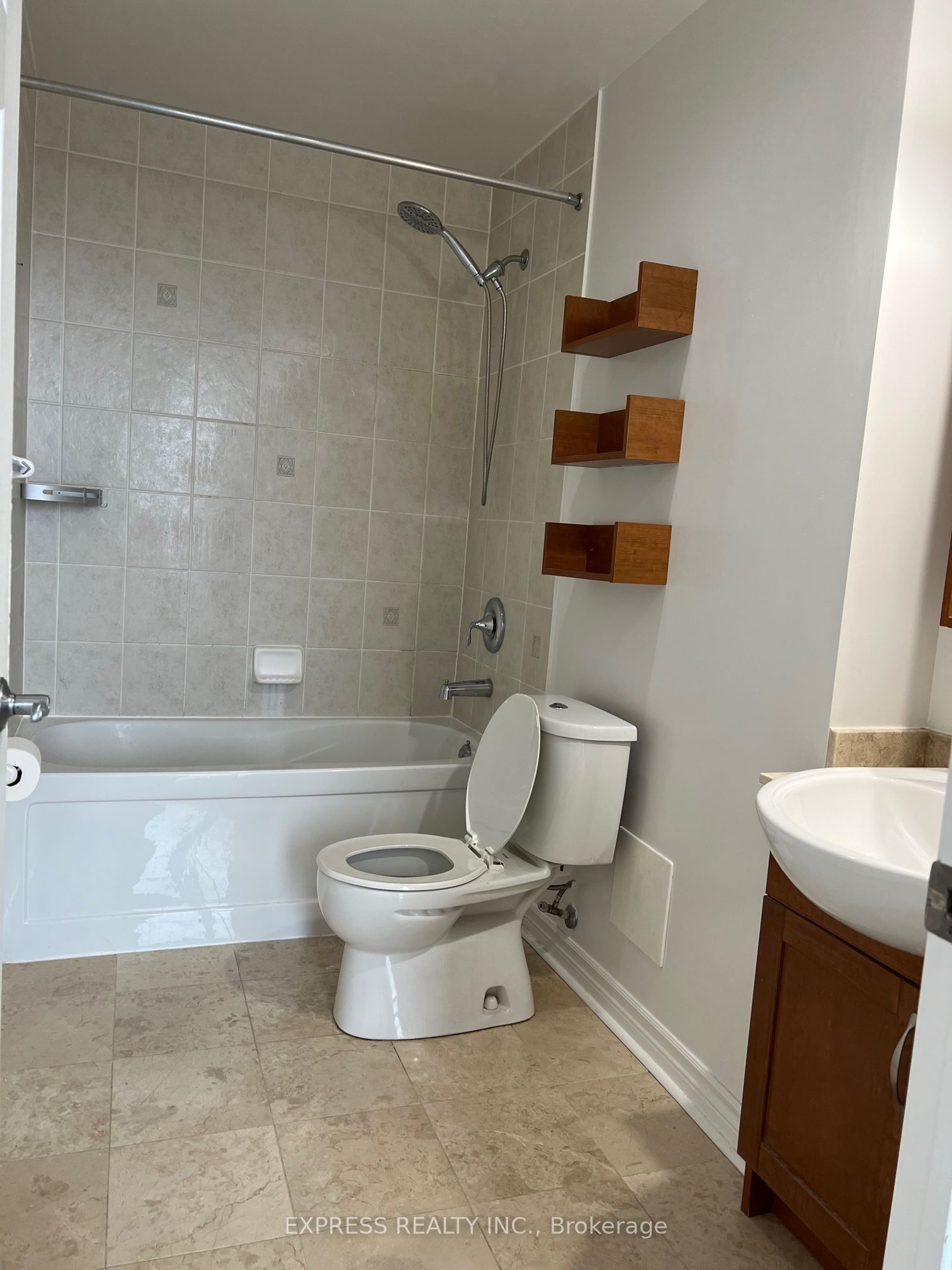 18 Holmes Avenue 1402, Toronto, ON M2N 0E1 photo 5
