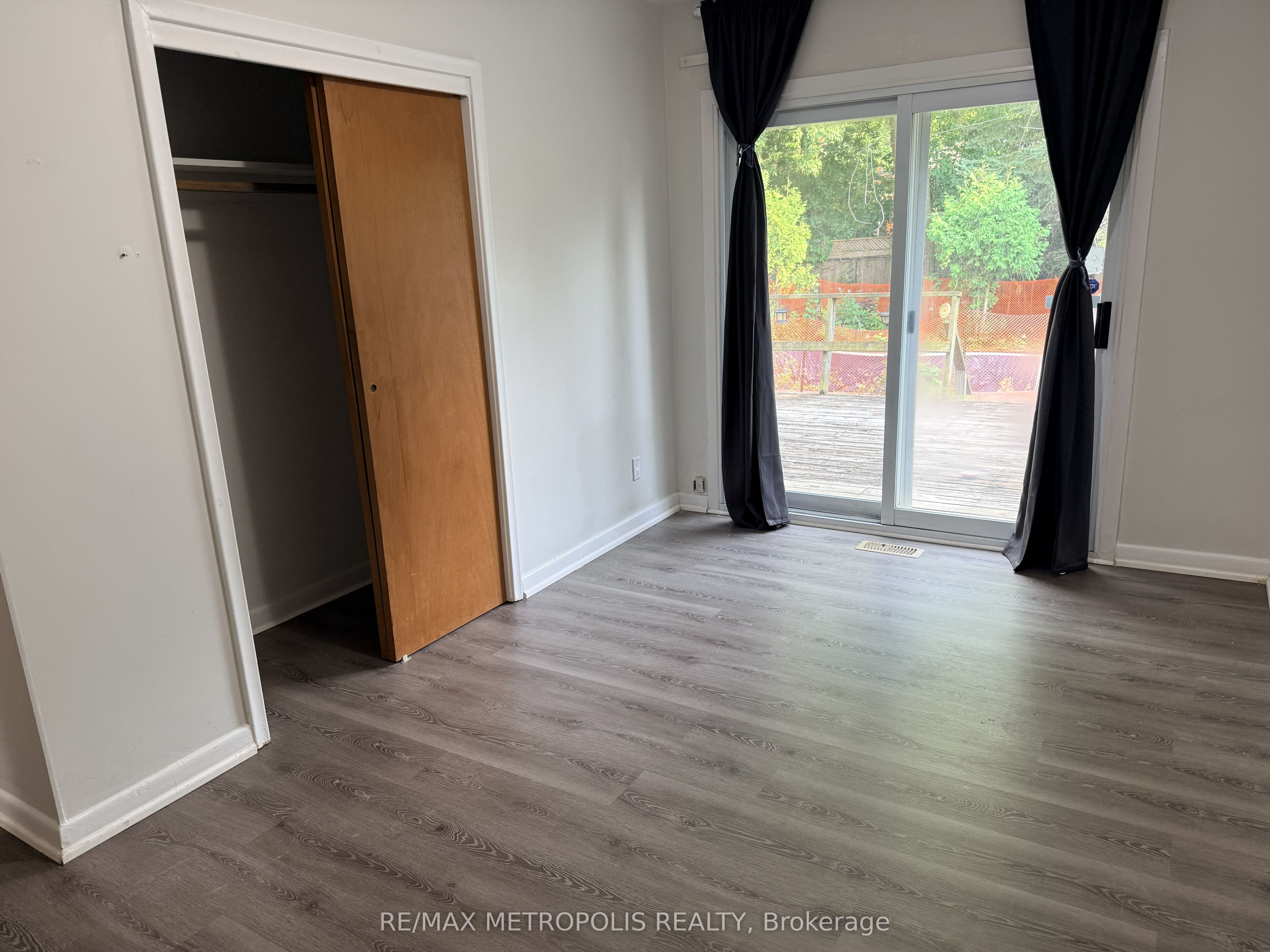359 Patricia Avenue Main, Toronto, ON M2R 2M8 photo 5