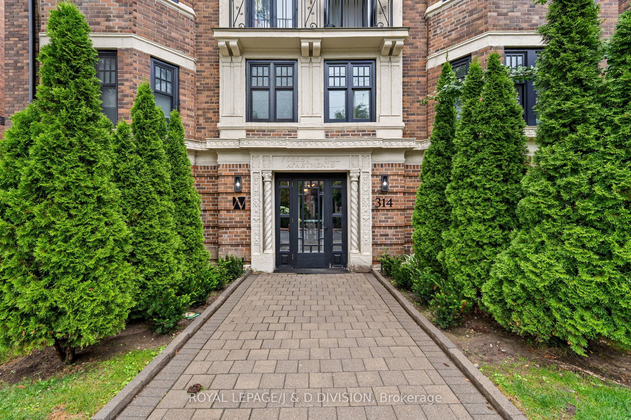 314 Lonsdale Road 2, Toronto, ON M4V 1X4 photo 2