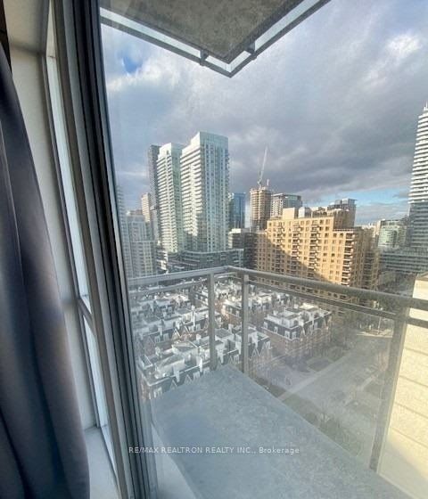 83 Redpath Avenue 1411, Toronto, ON M4S 0A2 photo 2