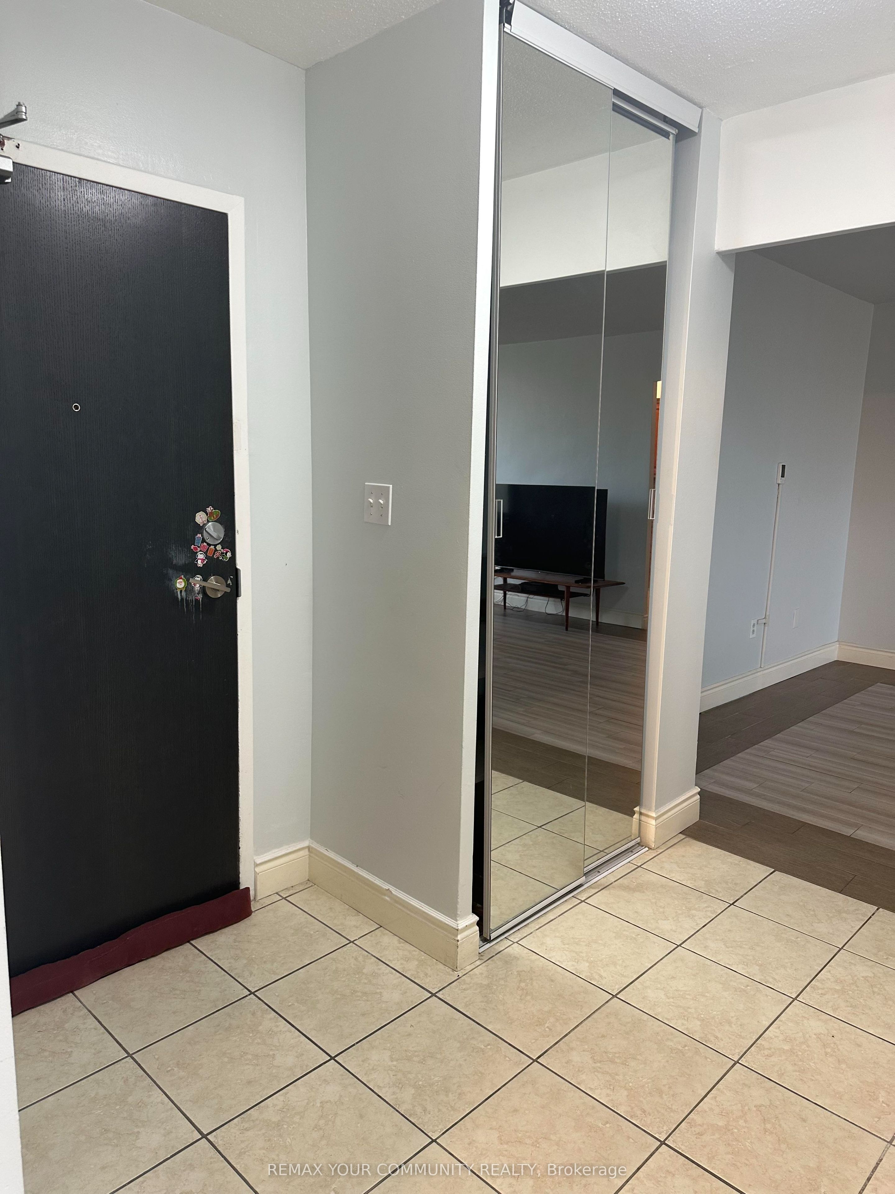 15 Vicora Linkway 1711, Toronto, ON M3C 1A9 photo 4