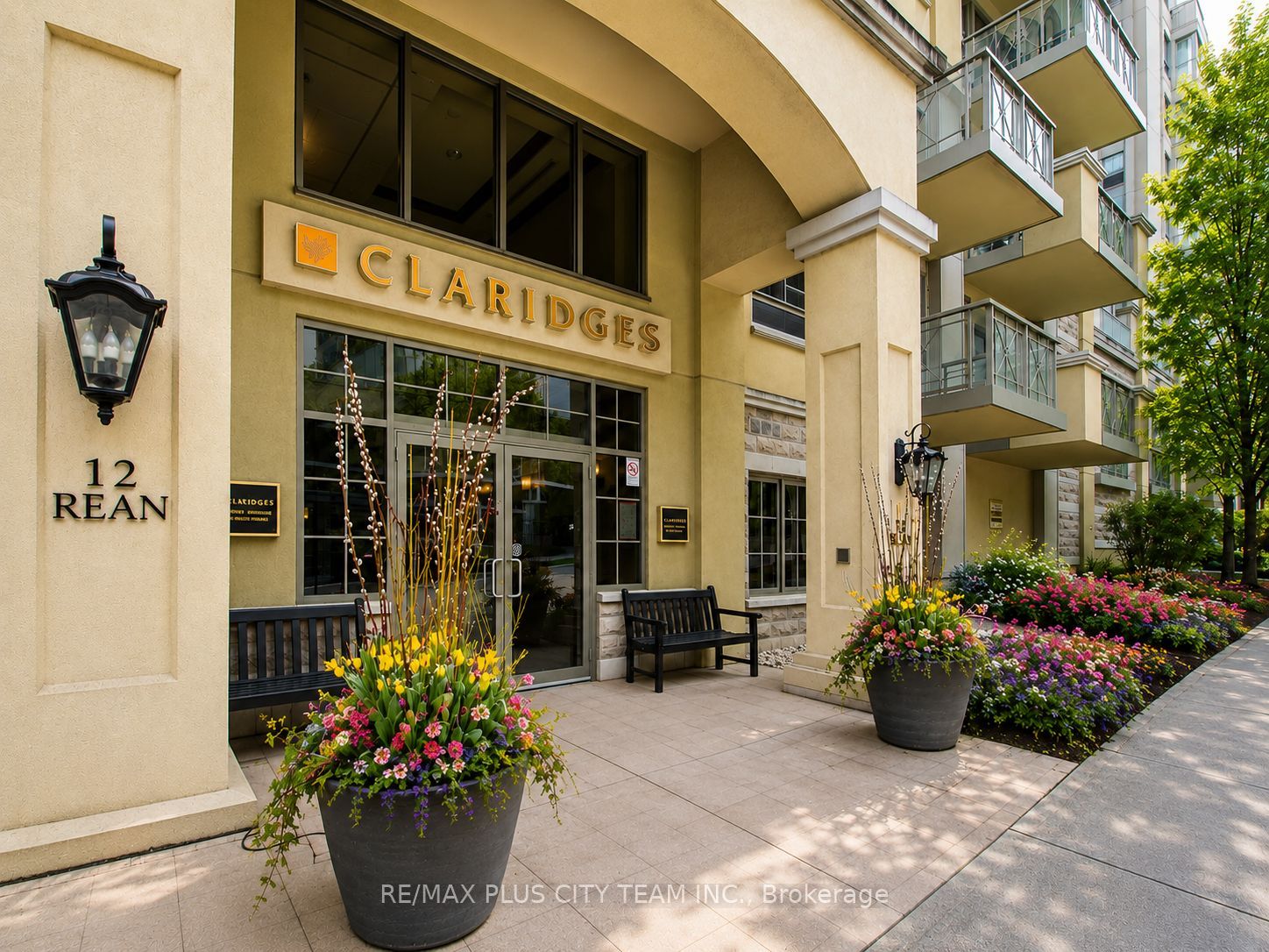 12 Rean Drive 210, Toronto, ON M2K 1H3