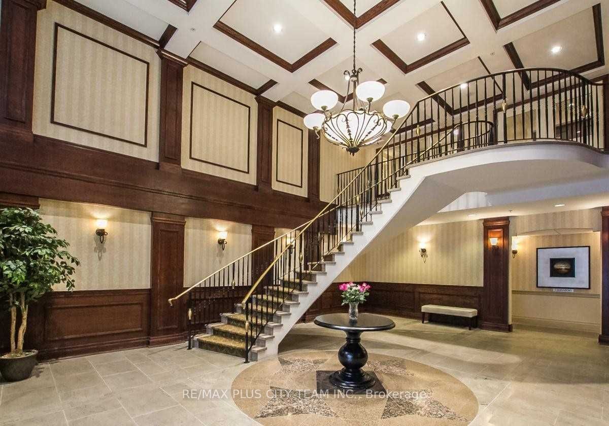 12 Rean Drive 210, Toronto, ON M2K 1H3 photo 2