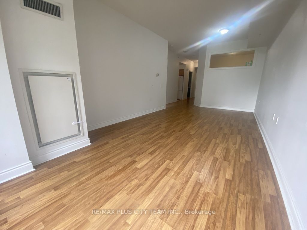 12 Rean Drive 210, Toronto, ON M2K 1H3 photo 5