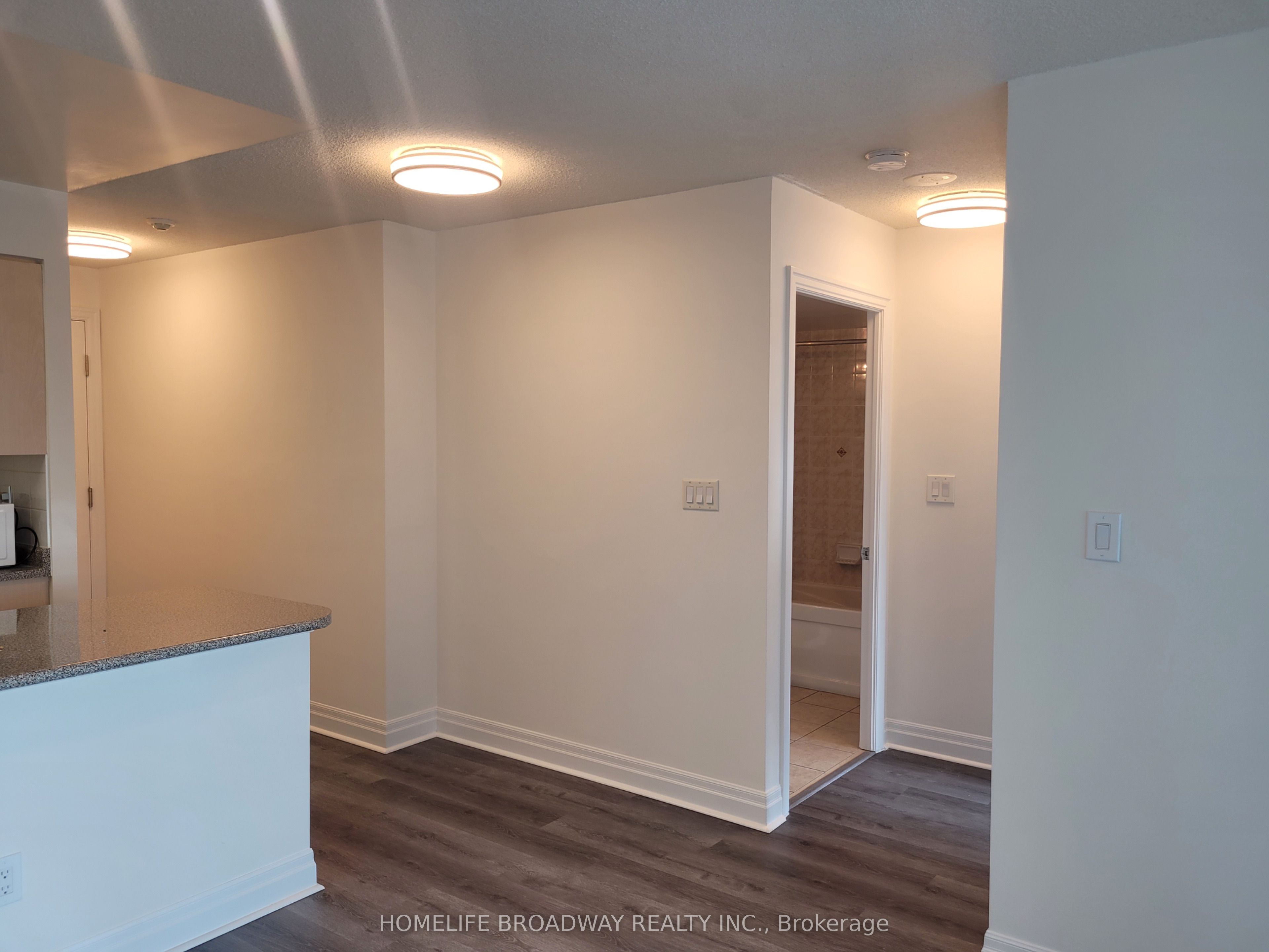 188 Doris Avenue 719, Toronto, ON M2N 6Z5 photo 3
