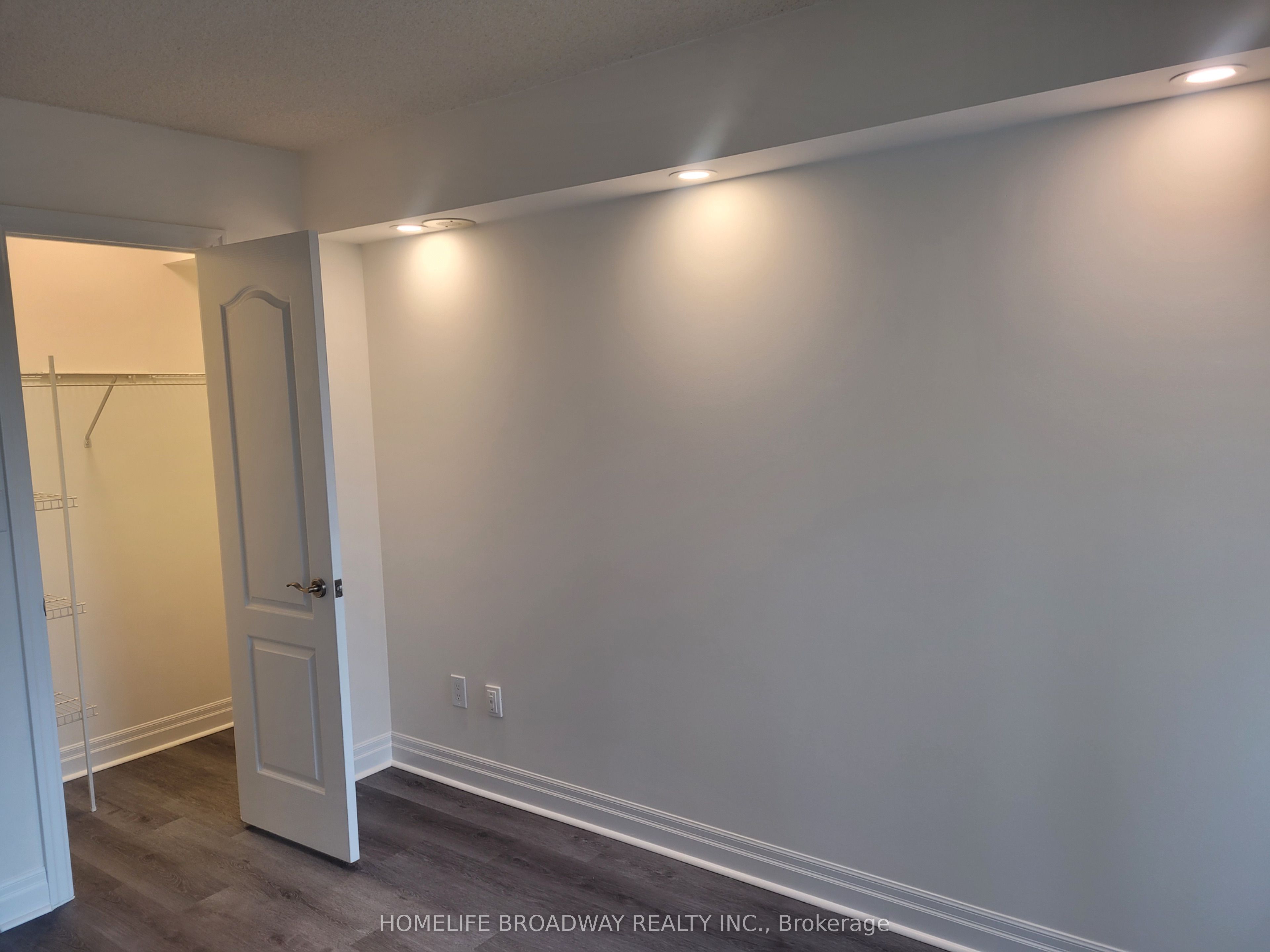 188 Doris Avenue 719, Toronto, ON M2N 6Z5 photo 5