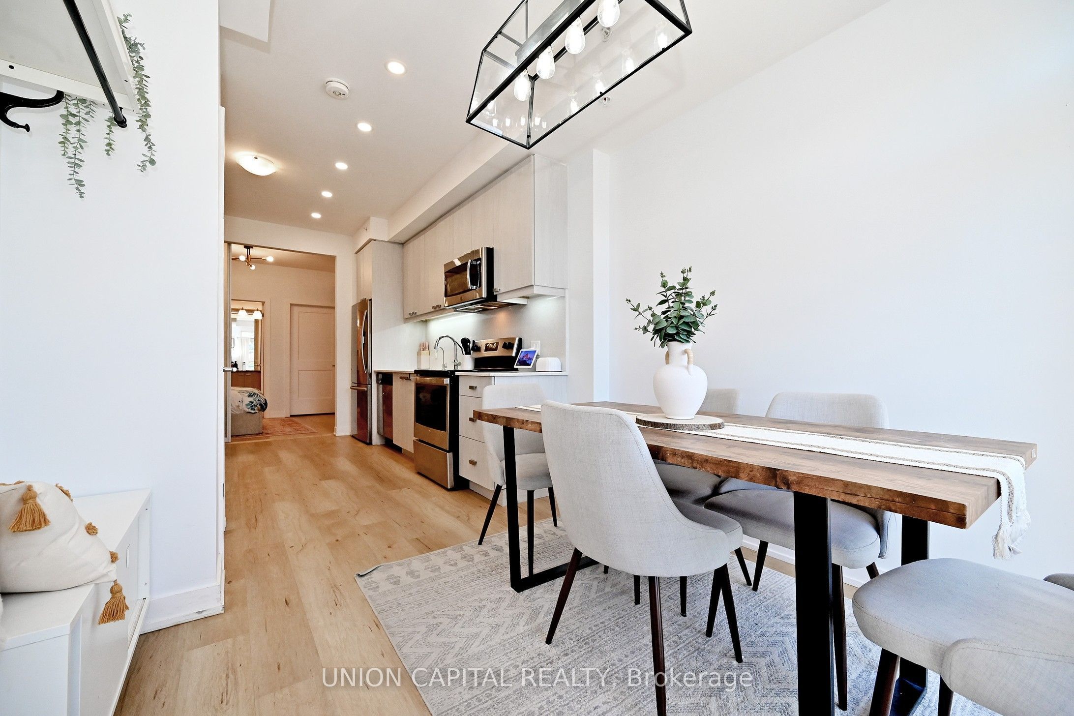 57 Finch Avenue W 39, Toronto, ON M2K 0K9 photo 3