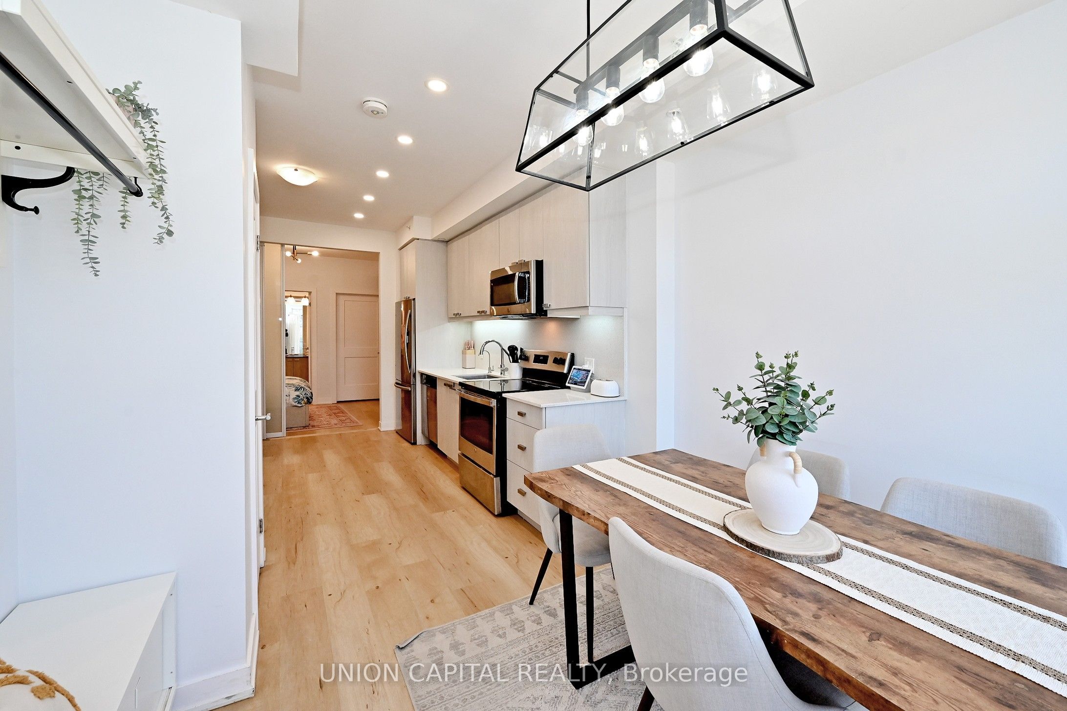 57 Finch Avenue W 39, Toronto, ON M2K 0K9 photo 4