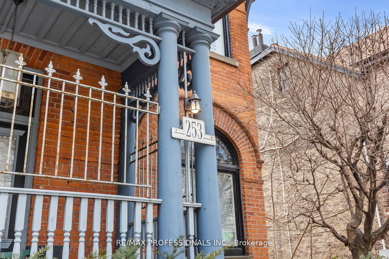 253 Wellesley Street E C, Toronto, ON M4X 1G8 photo 2