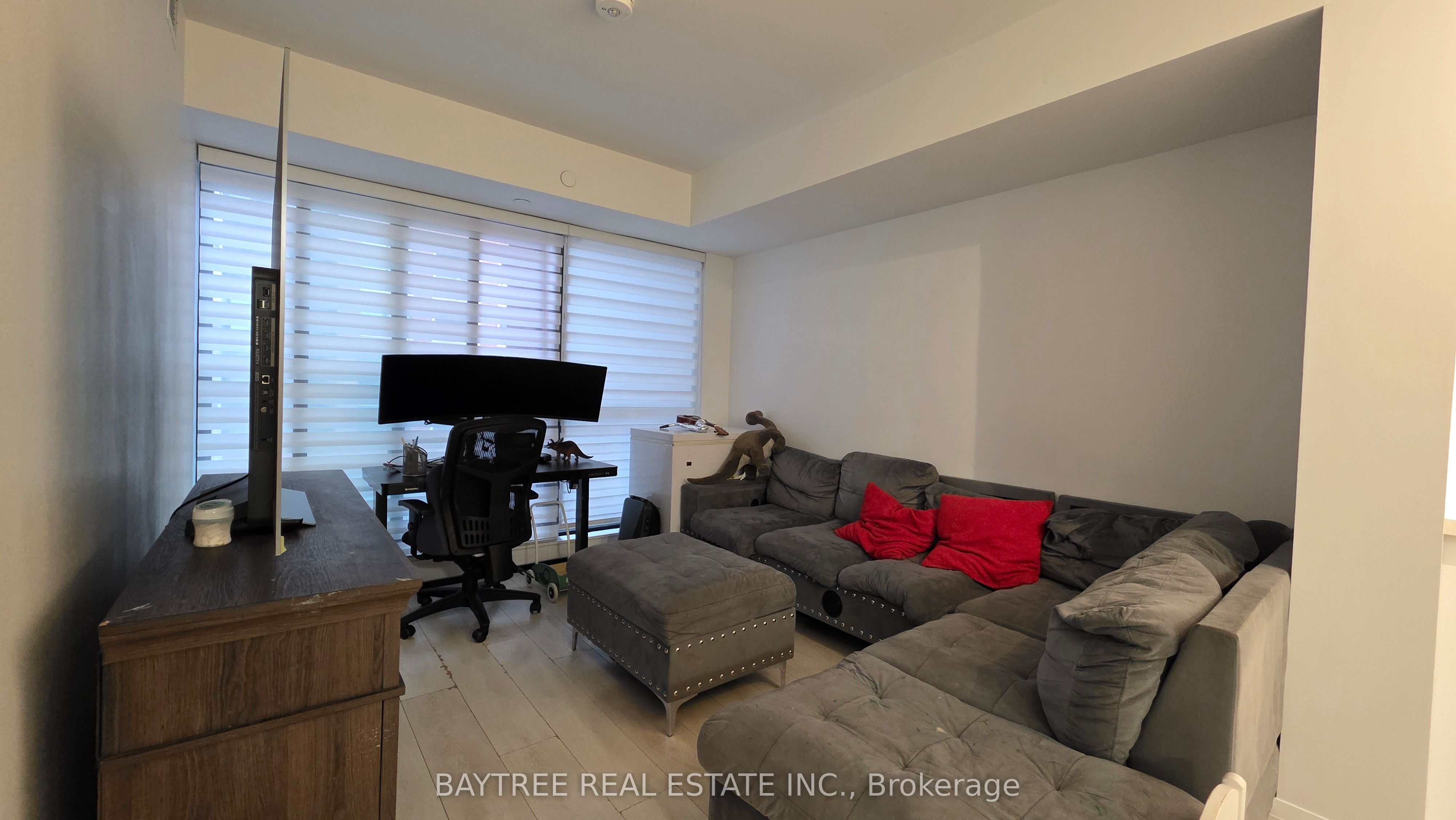 33 Frederick Todd Way 402, Toronto, ON M4G 0C9 photo 5