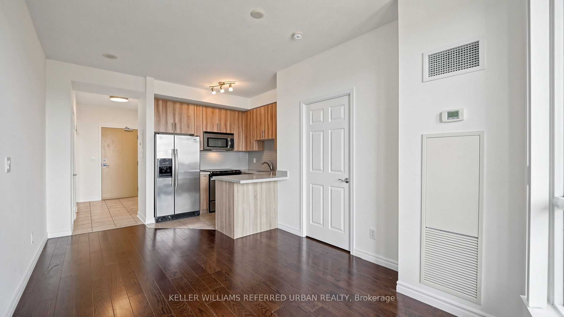 18 Holmes Avenue 912, Toronto, ON M2N 0E1 photo 4